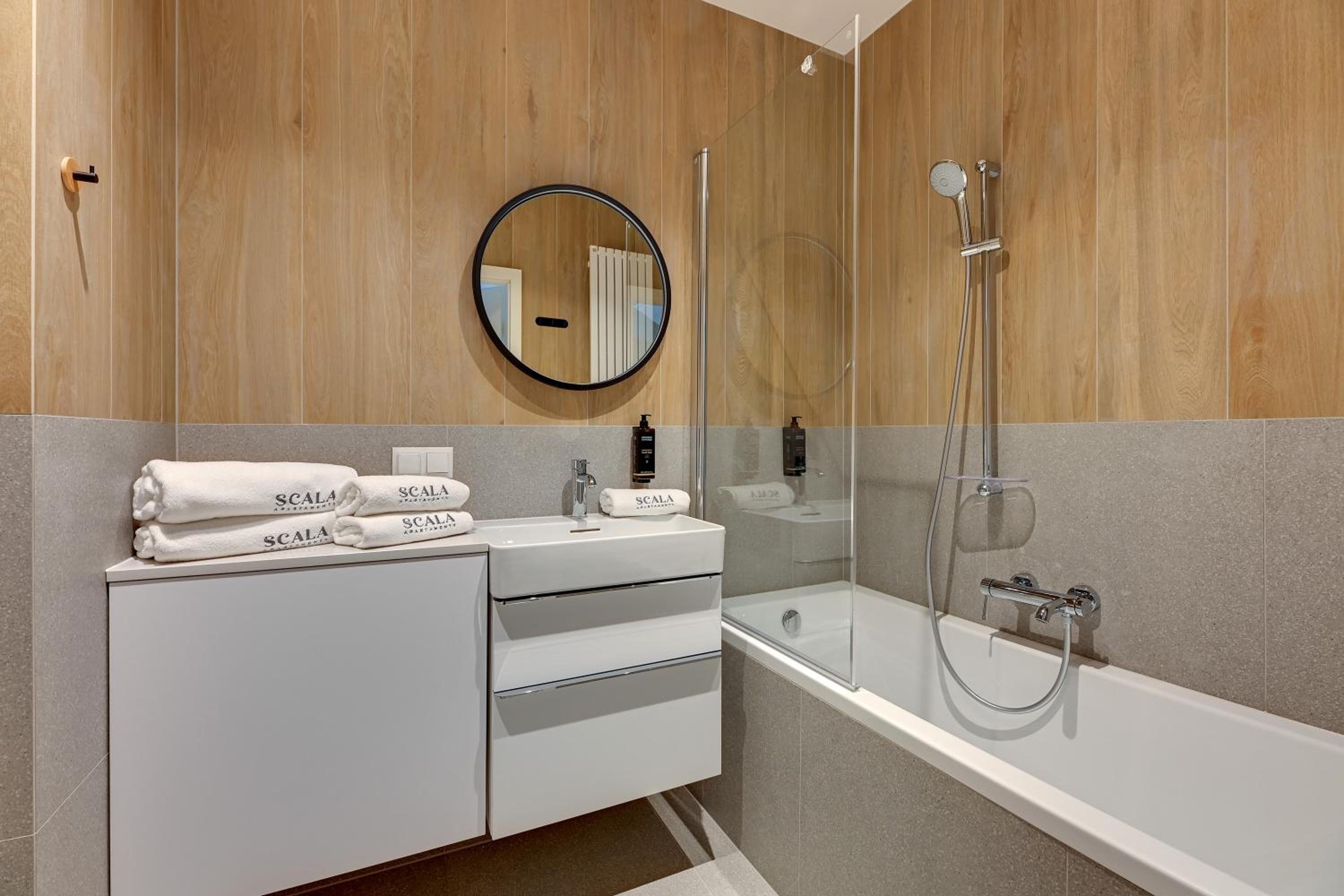 Scala City Center Premium Studios by Lion Apartments
