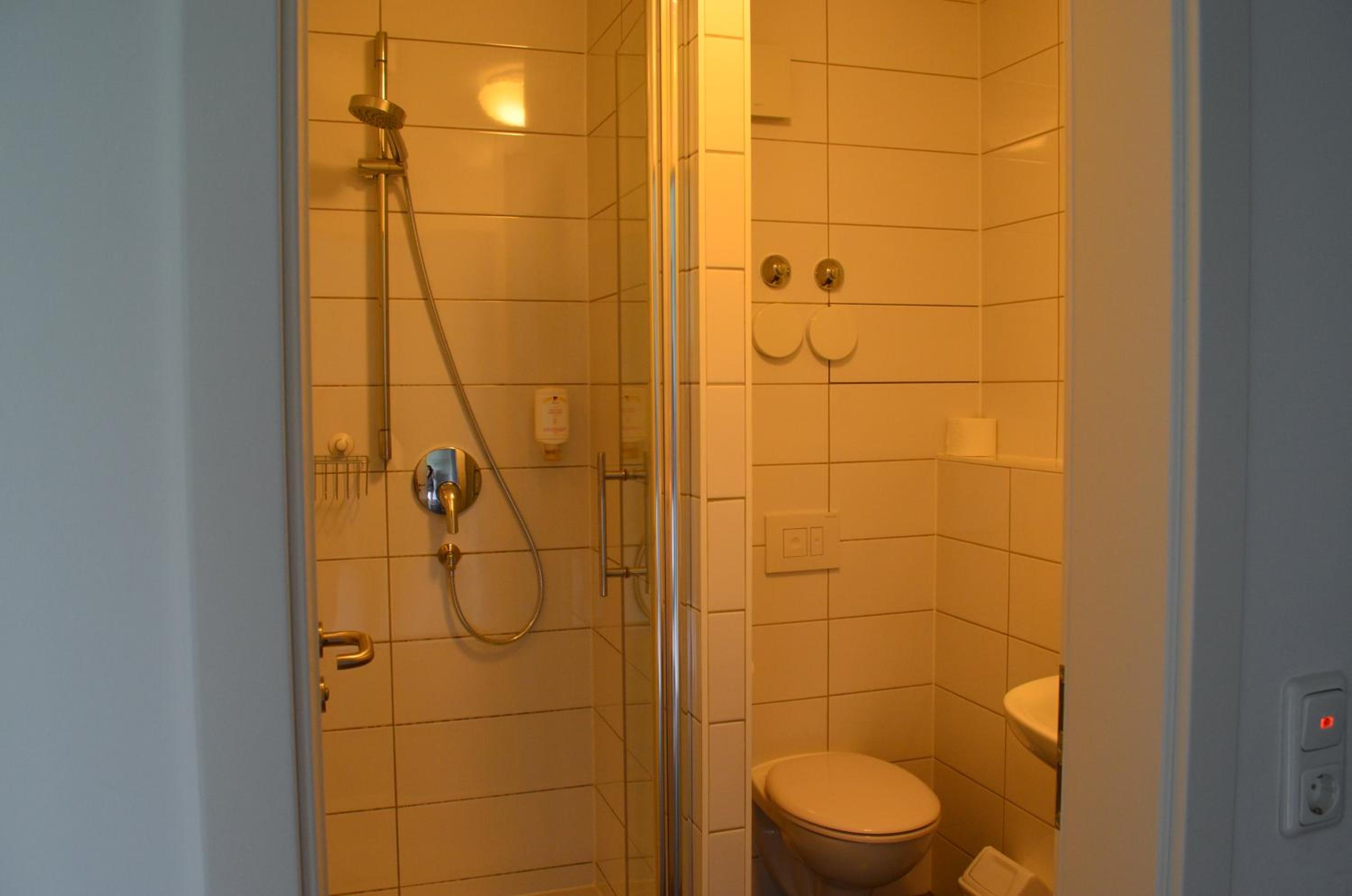 Zwei Raben Pension