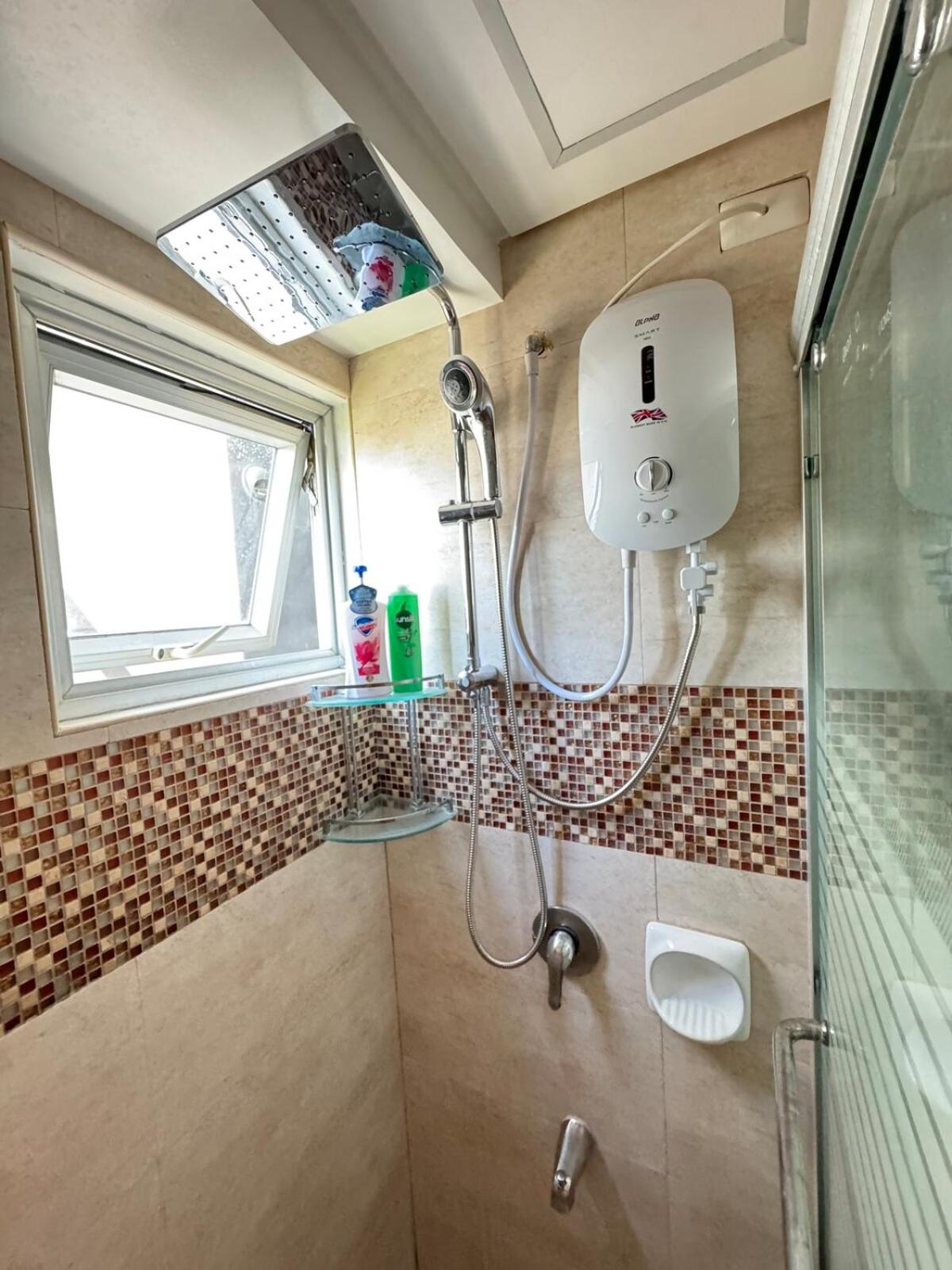 CDO Cozy 2-Bedrooms 2 Toilets View Pool and Garden beside Ayala Mall