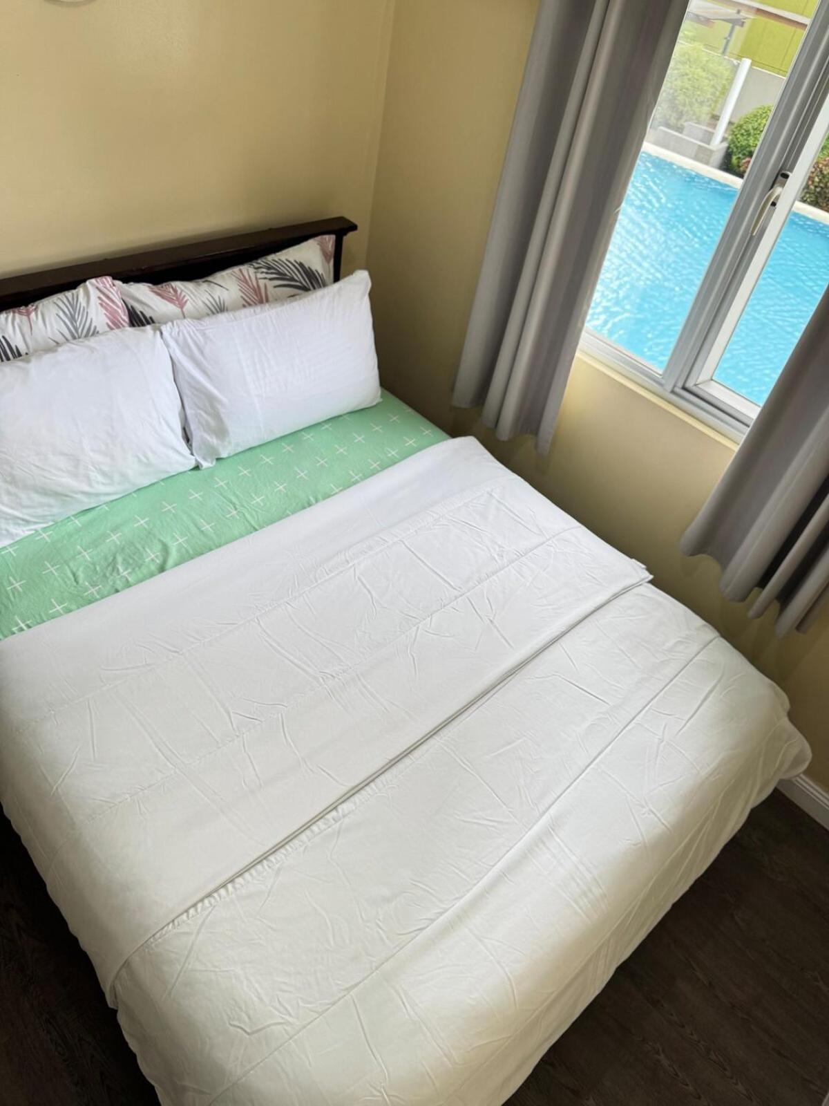 CDO Cozy 2-Bedrooms 2 Toilets View Pool and Garden beside Ayala Mall