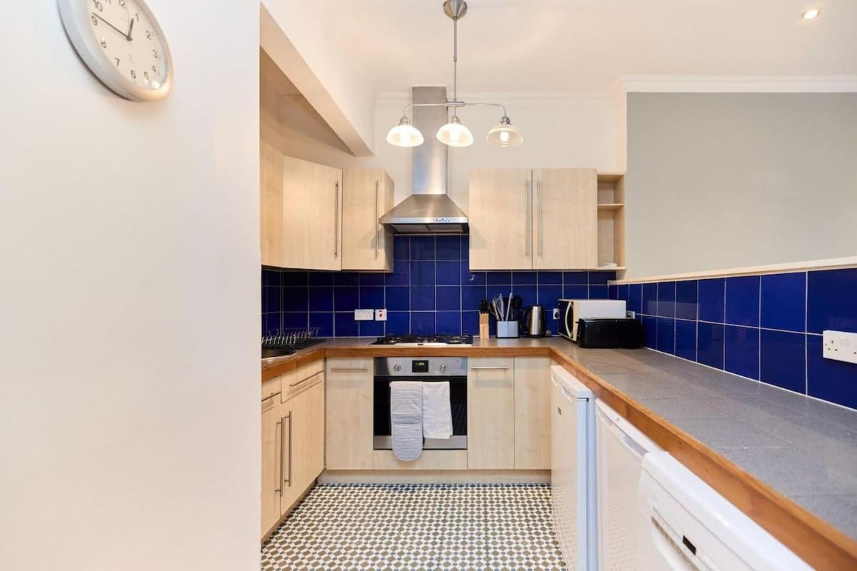 The West Hampstead Place - Inviting 2BDR Apartment