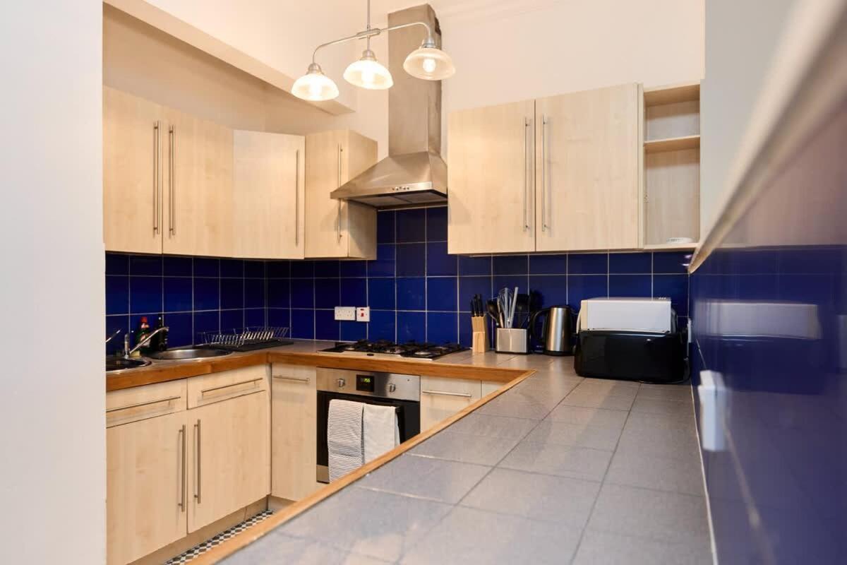 The West Hampstead Place - Inviting 2BDR Apartment