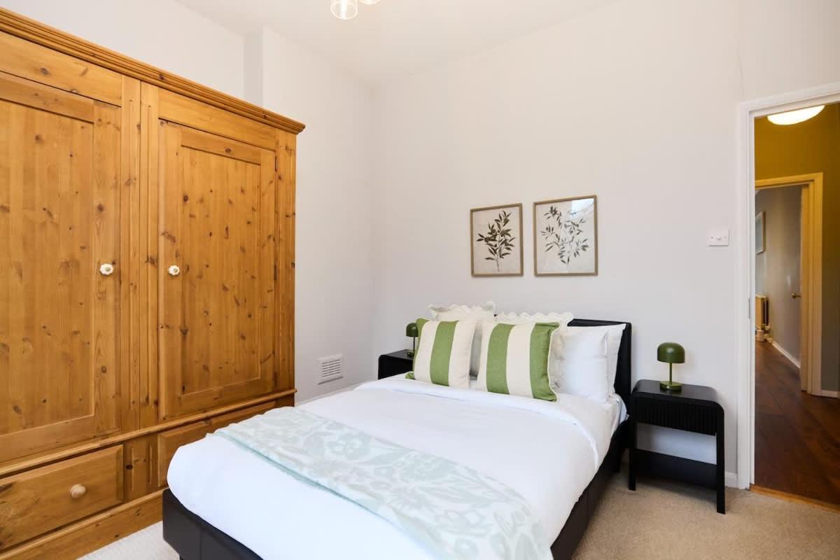 The West Hampstead Place - Inviting 2BDR Apartment