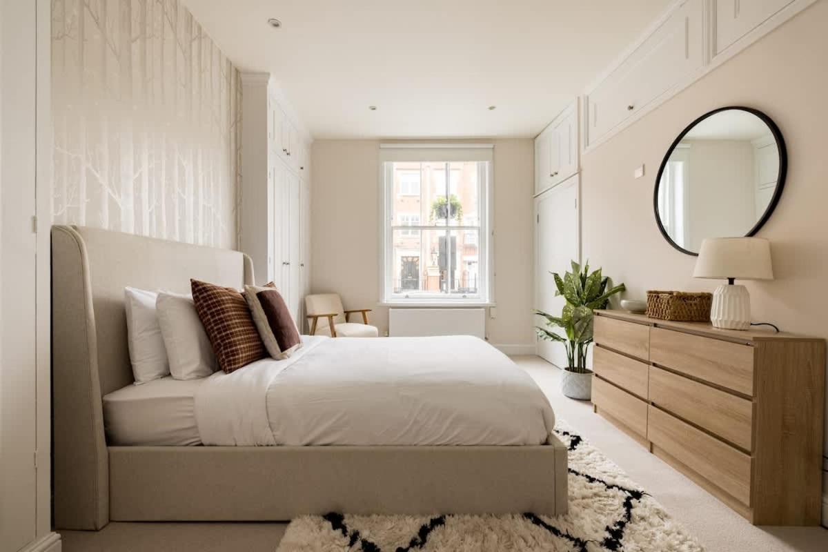 The Chelsea Nest - Stylish 2BDR with Balcony