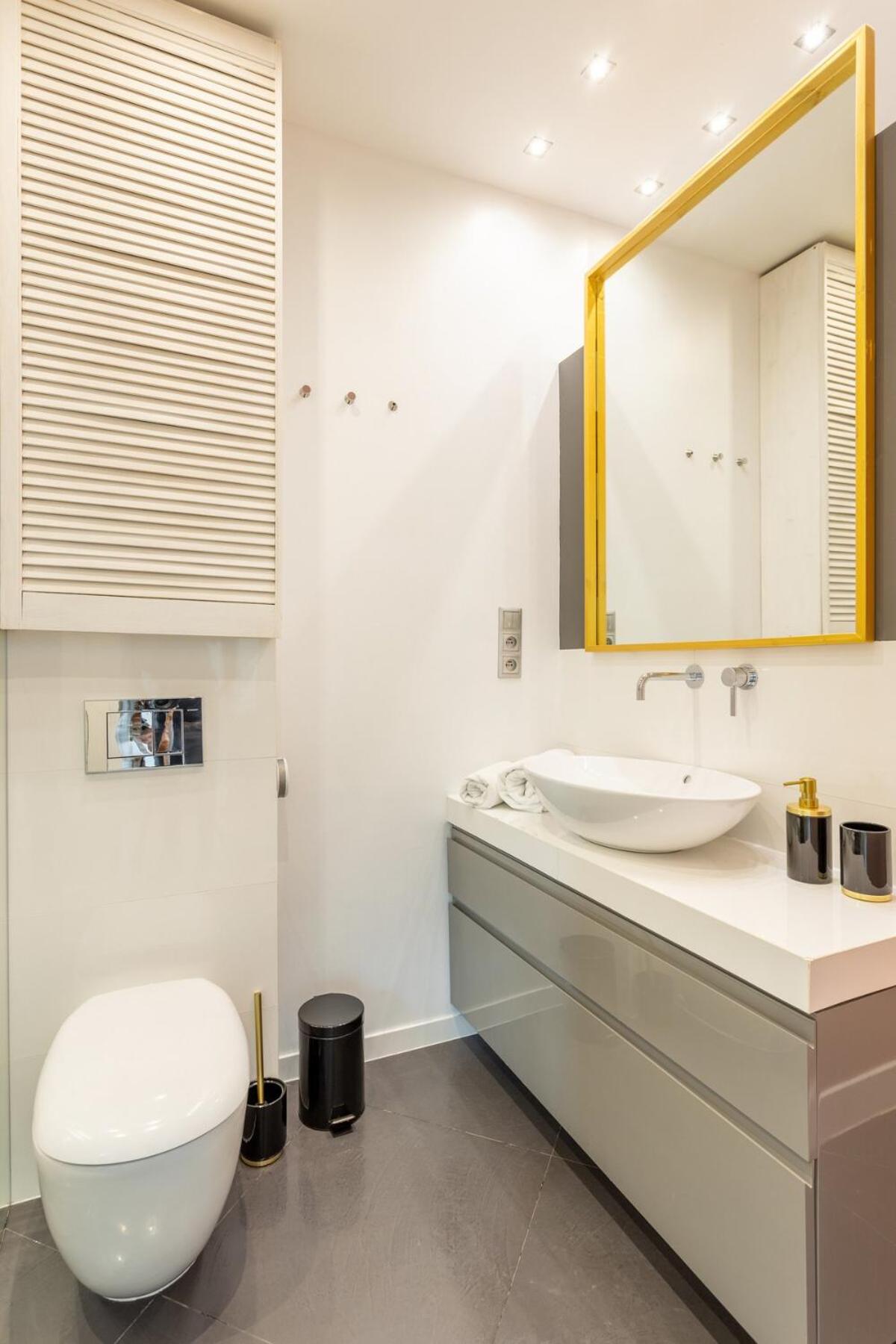 Urban Apartaments - Great Location - City Center - Zurawia