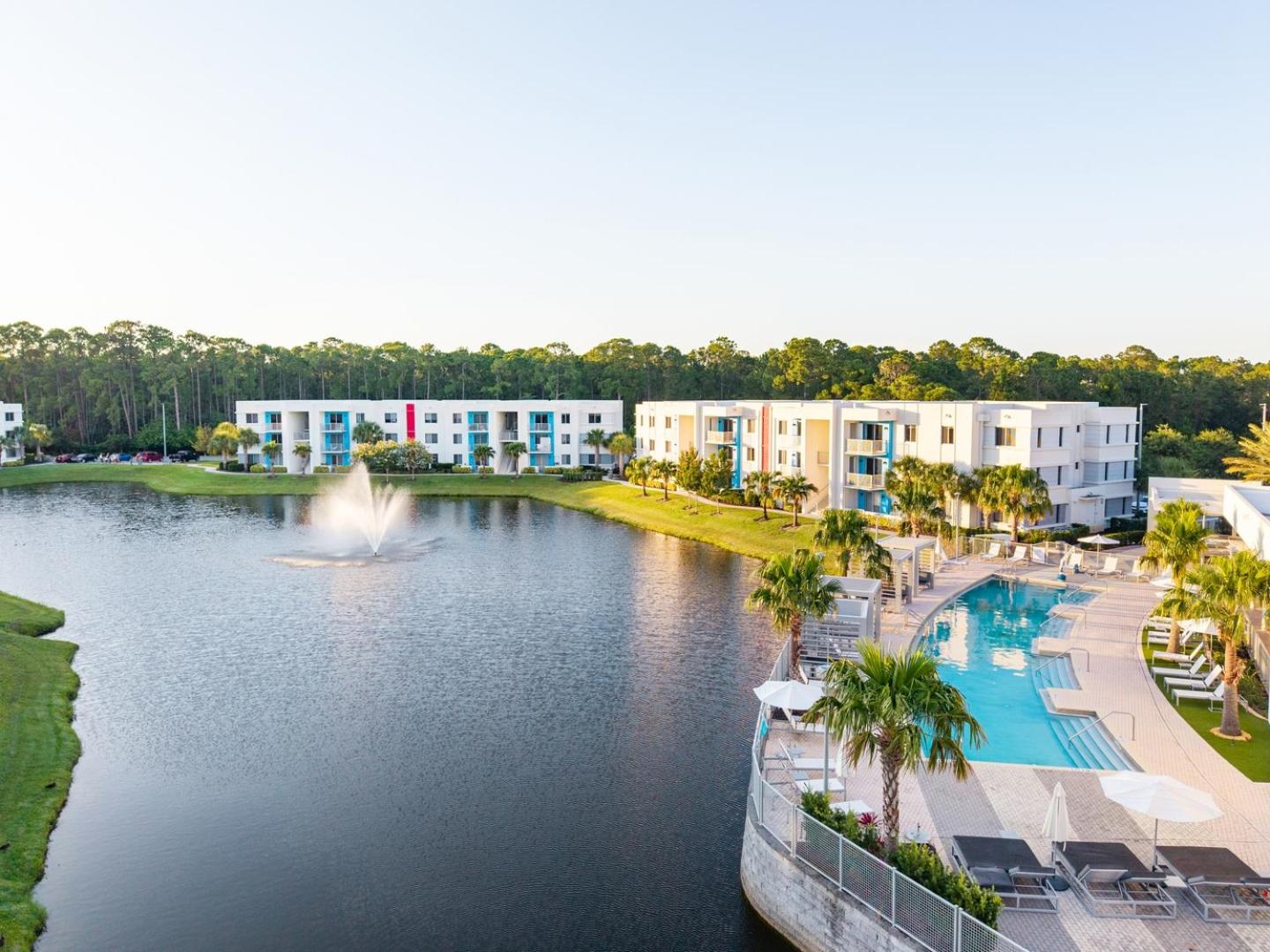 Spacious 3BR | Pool, Gym, Near Beach & Speedway
