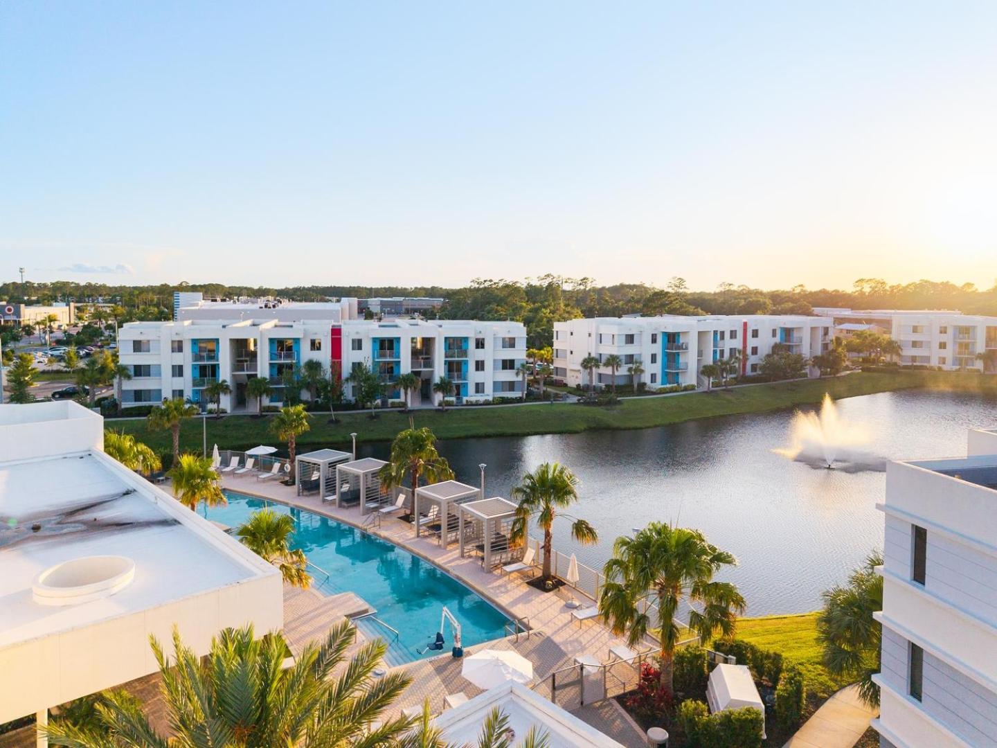 Spacious 3BR | Pool, Gym, Near Beach & Speedway