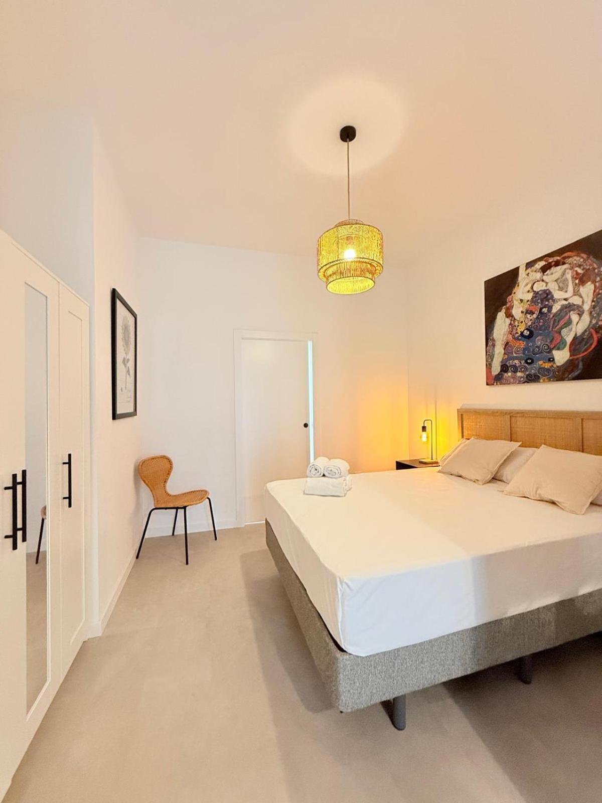 Travel Habitat Oceanografic Suites