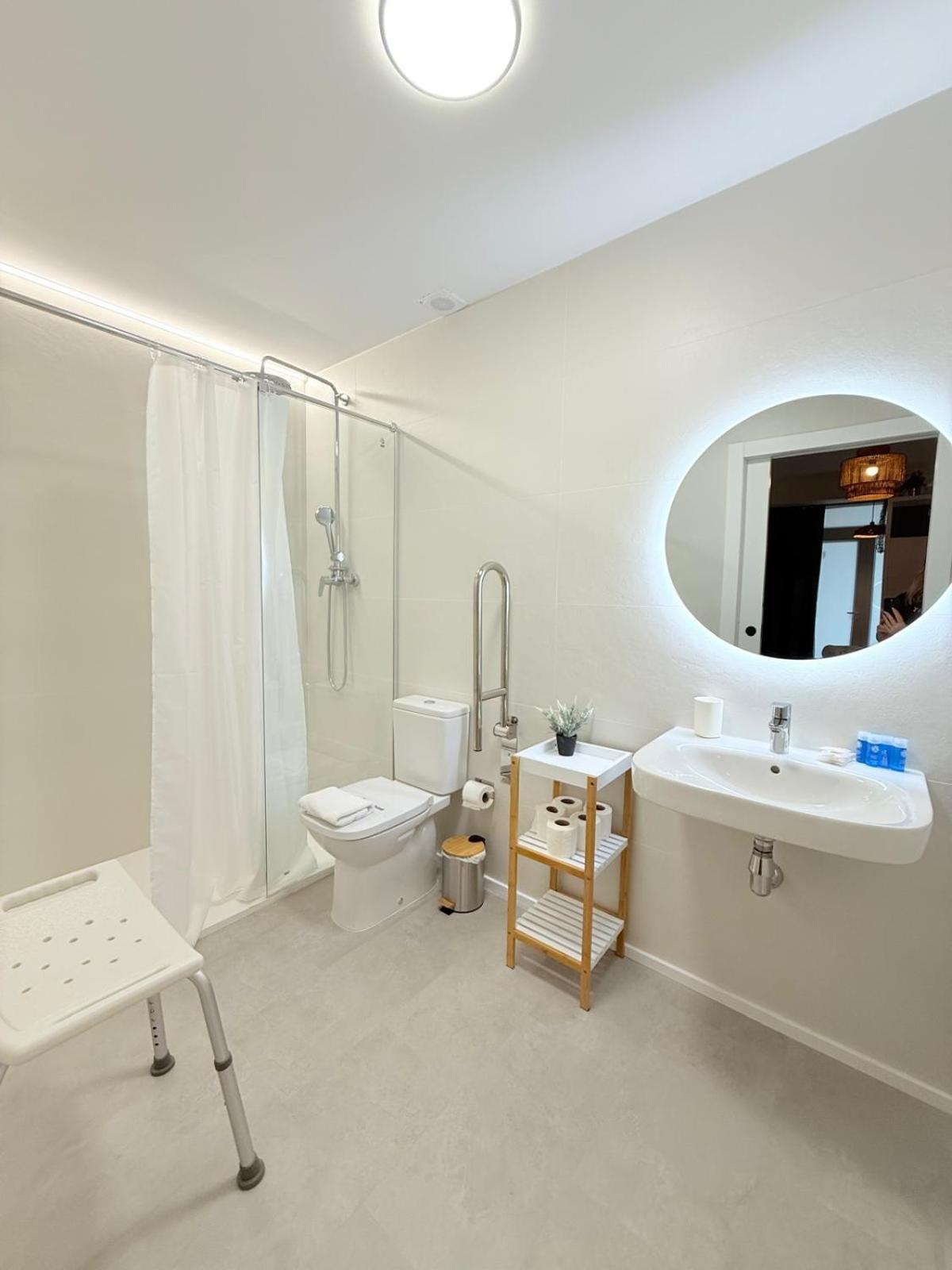 Travel Habitat Oceanografic Suites