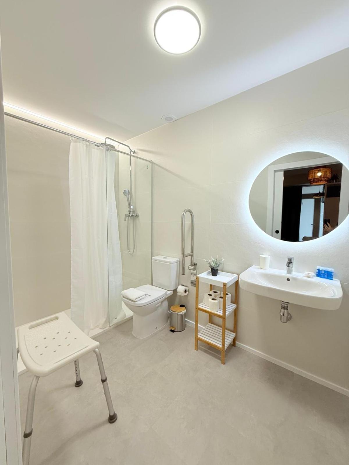 Travel Habitat Oceanografic Suites