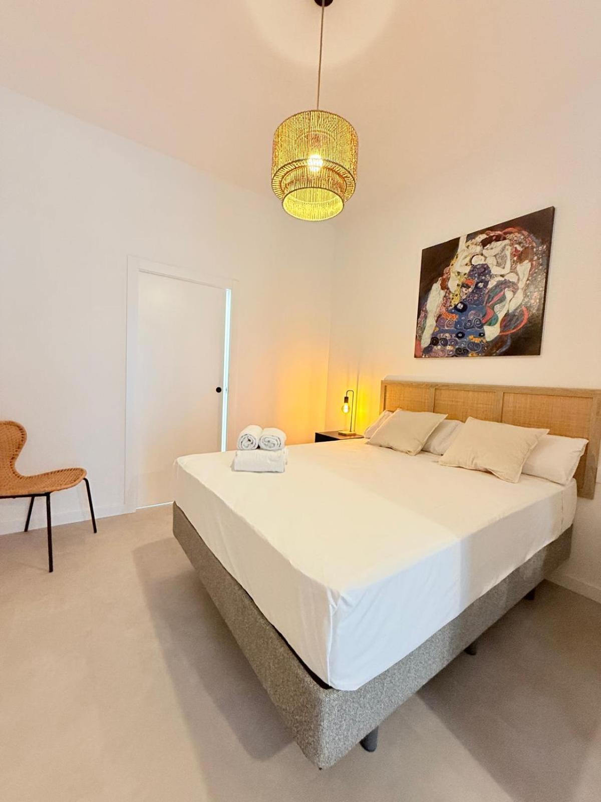 Travel Habitat Oceanografic Suites