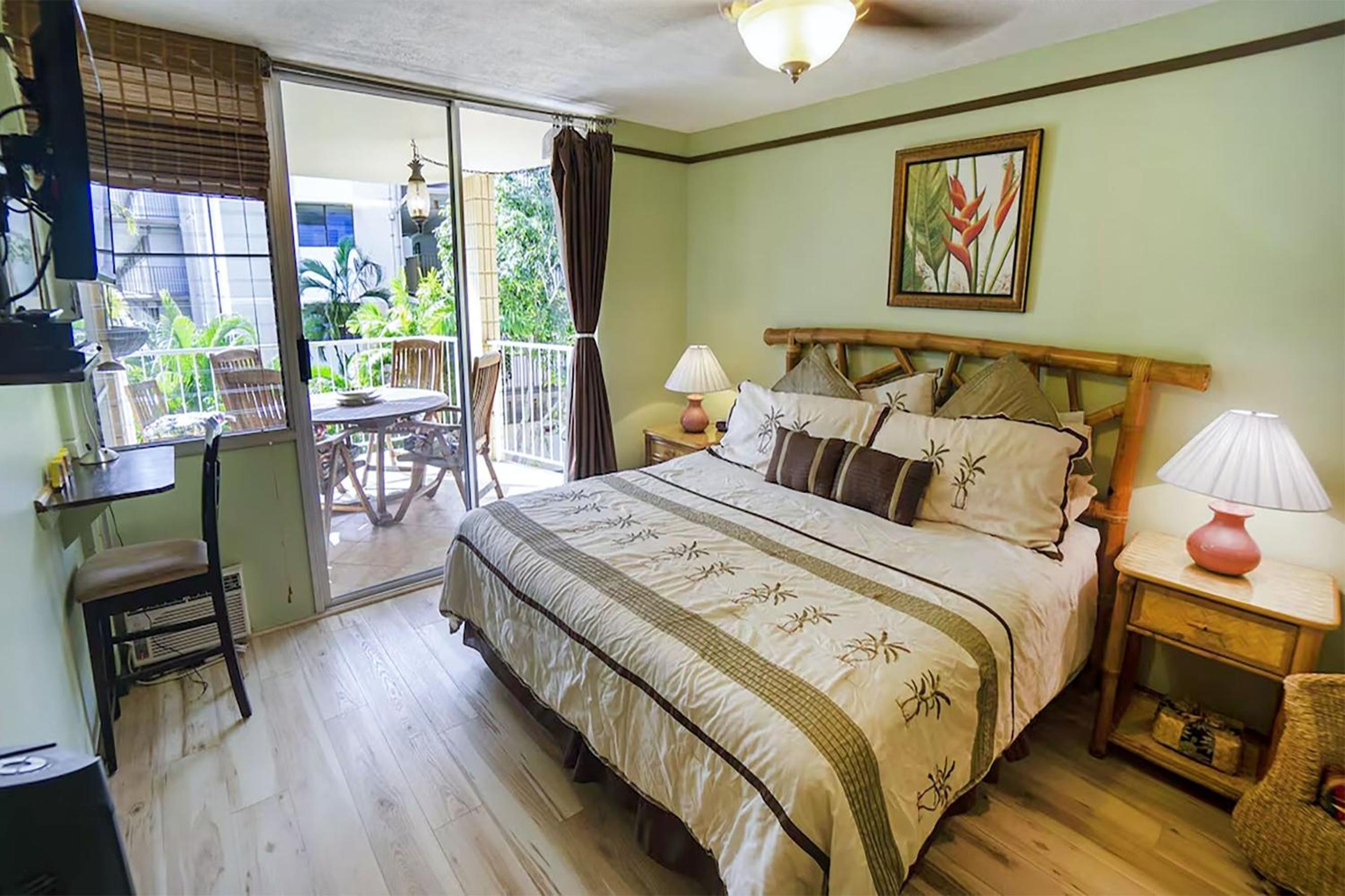 Haleakala Shores A-308 - Ocean/Mountain Views, Stylish 2br/2ba, Lanai, AC, Wi-Fi