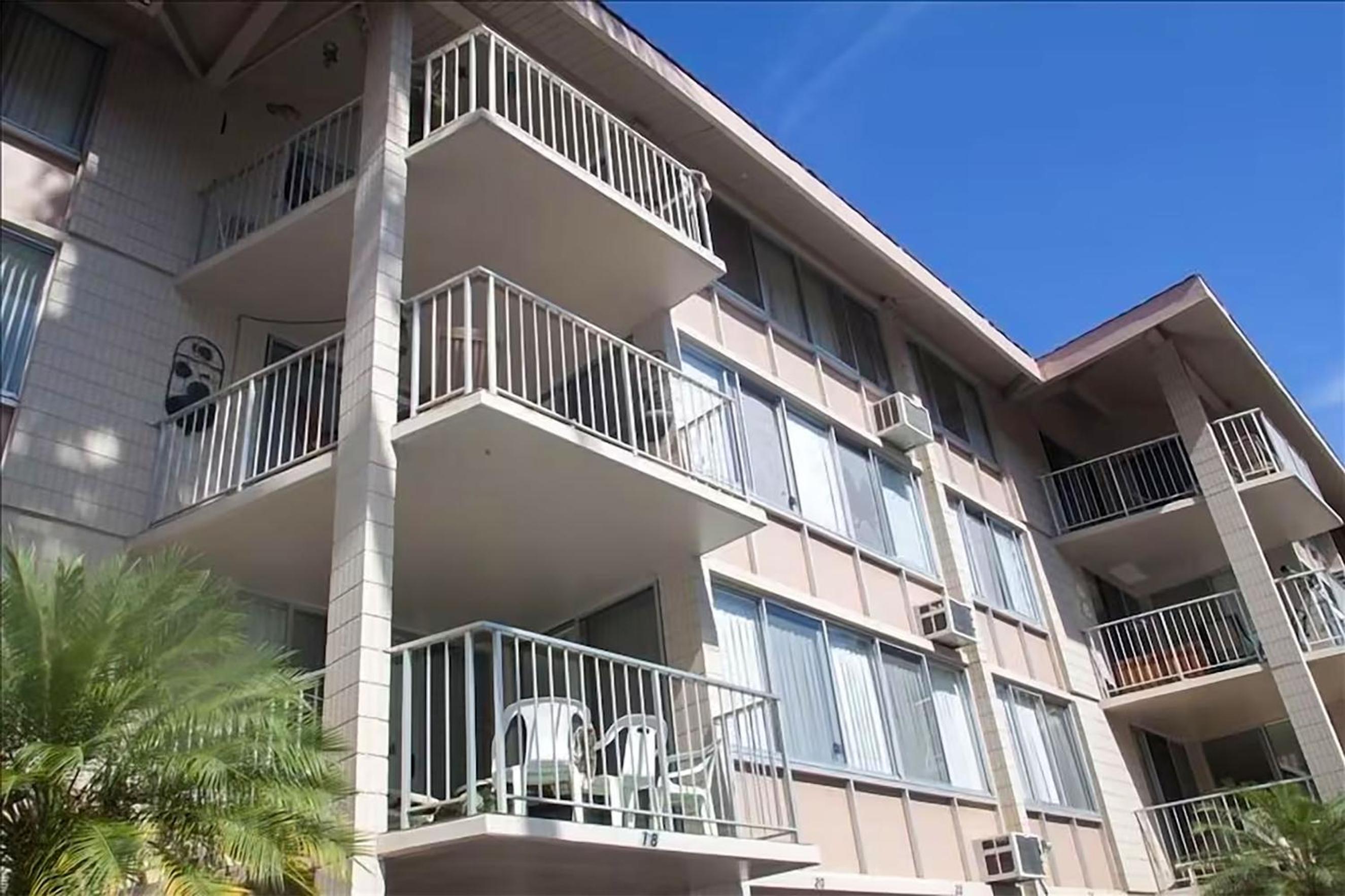Haleakala Shores A-308 - Ocean/Mountain Views, Stylish 2br/2ba, Lanai, AC, Wi-Fi