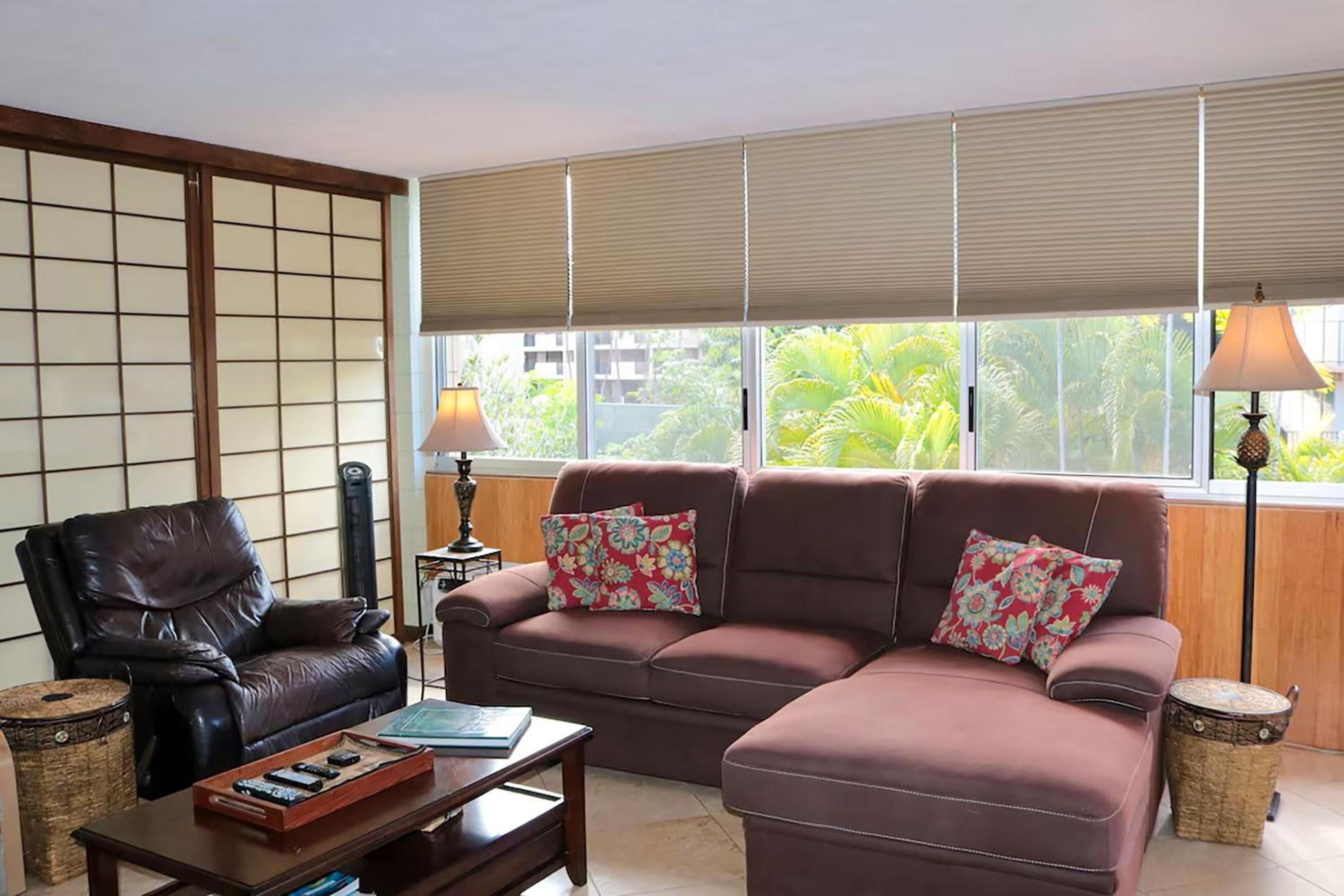 Haleakala Shores A-308 - Ocean/Mountain Views, Stylish 2br/2ba, Lanai, AC, Wi-Fi