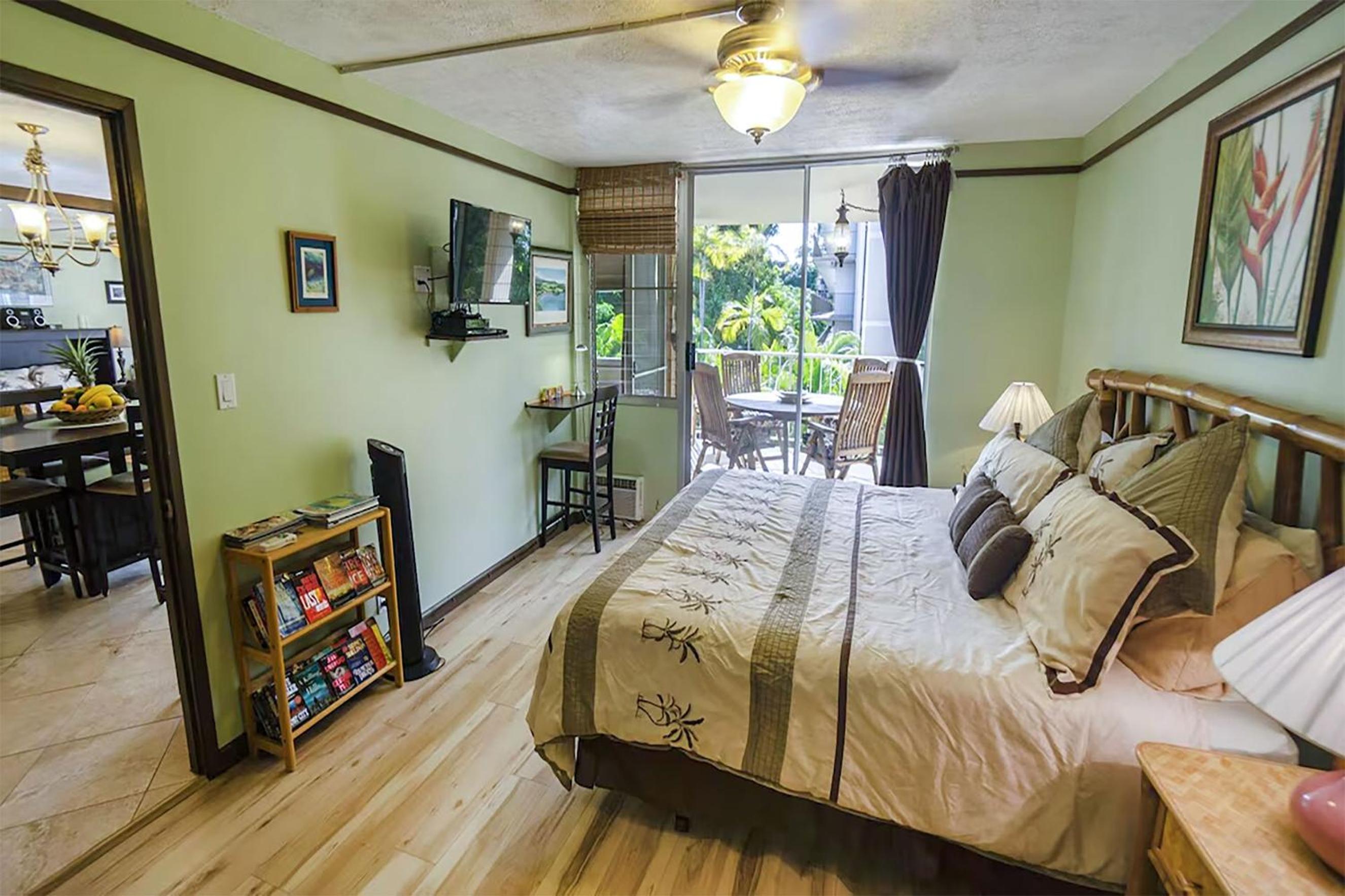 Haleakala Shores A-308 - Ocean/Mountain Views, Stylish 2br/2ba, Lanai, AC, Wi-Fi