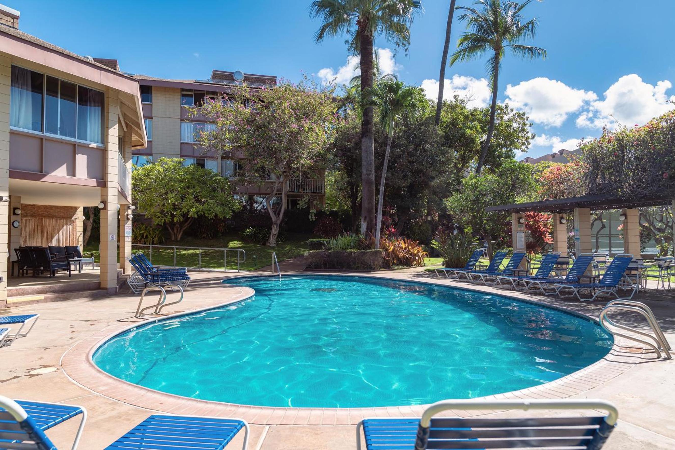 Haleakala Shores A-308 - Ocean/Mountain Views, Stylish 2br/2ba, Lanai, AC, Wi-Fi