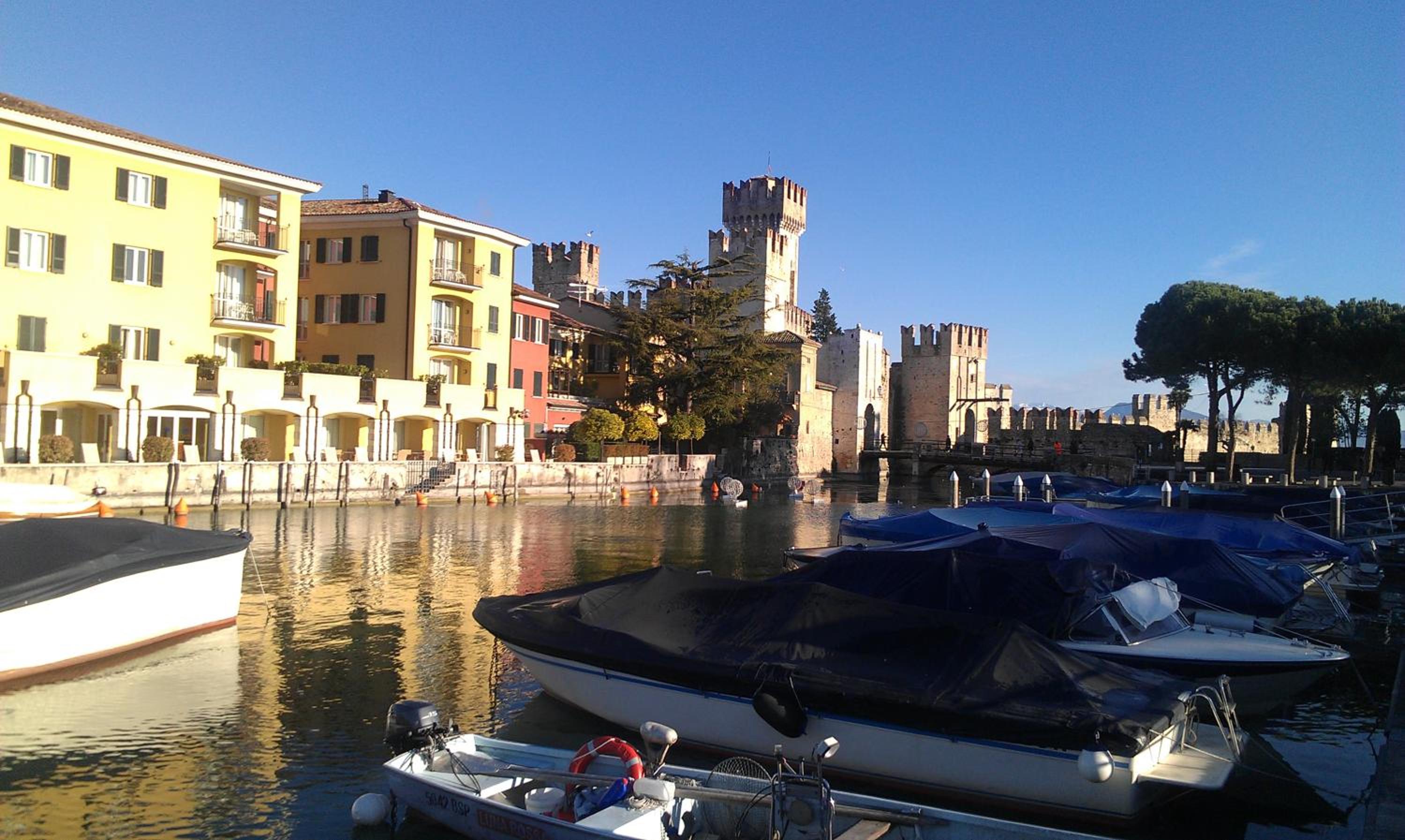 Photo 44