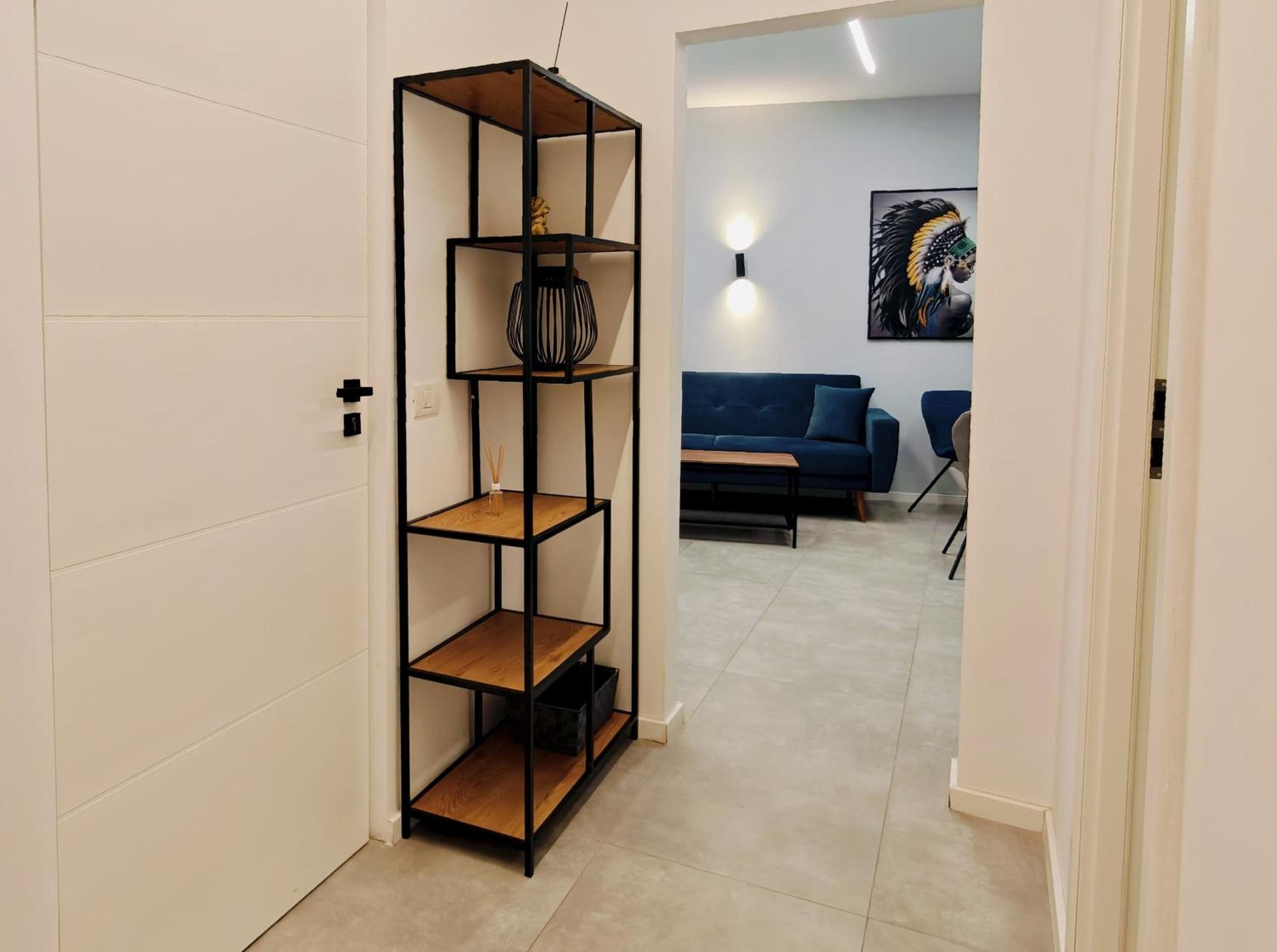 Old Town Apartments Brătianu - City Center Stay