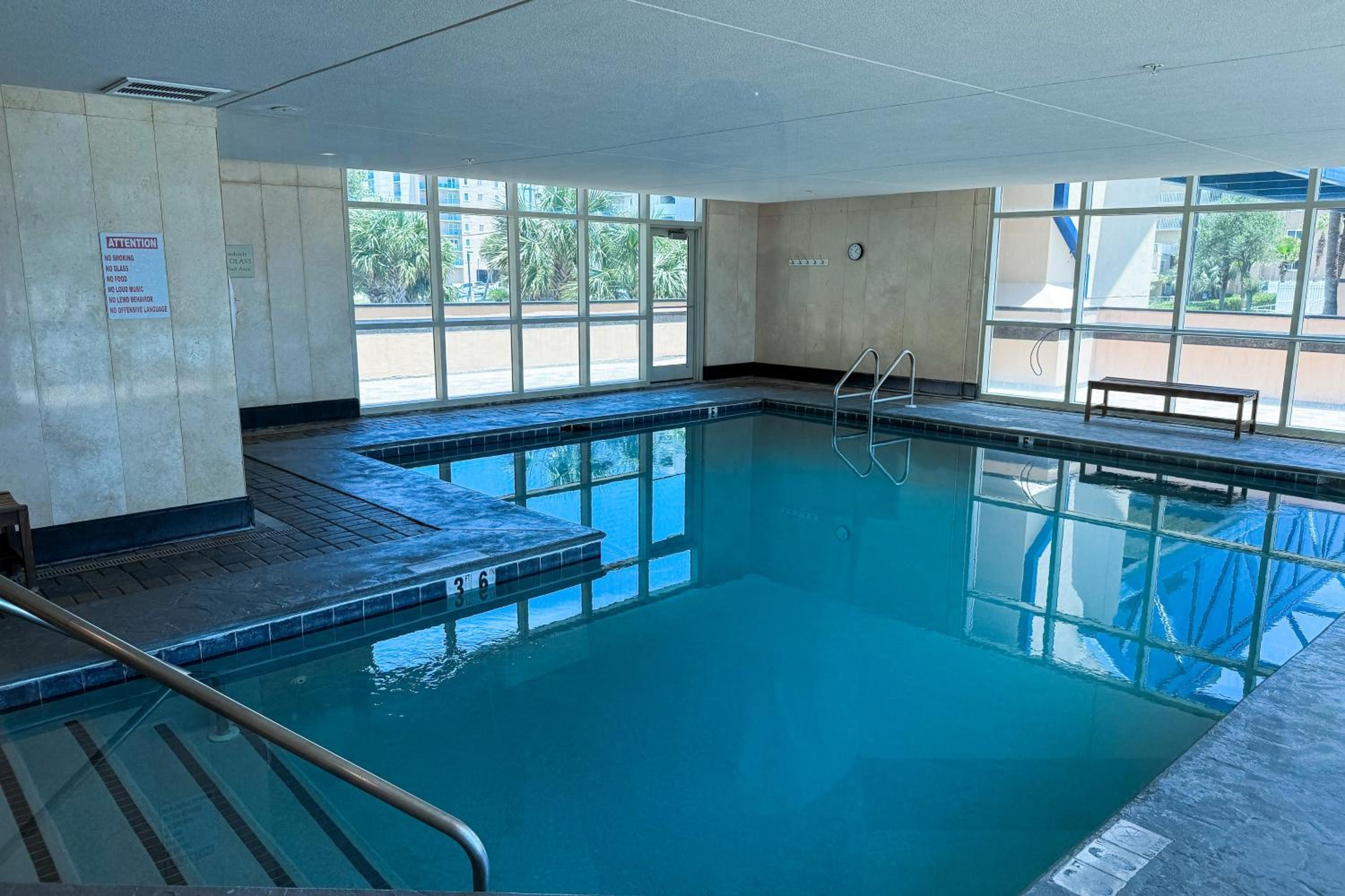 Walk to Beach Gulf Shores Getaway with Pool Access!