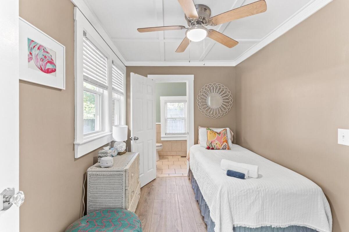 Happy Place- Midtown, Pet-Friendly, close to beach