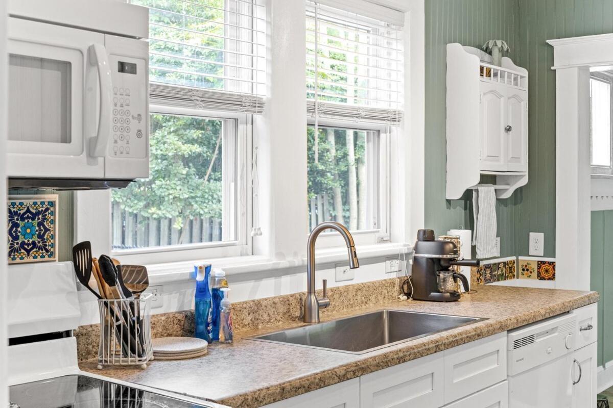 Happy Place- Midtown, Pet-Friendly, close to beach