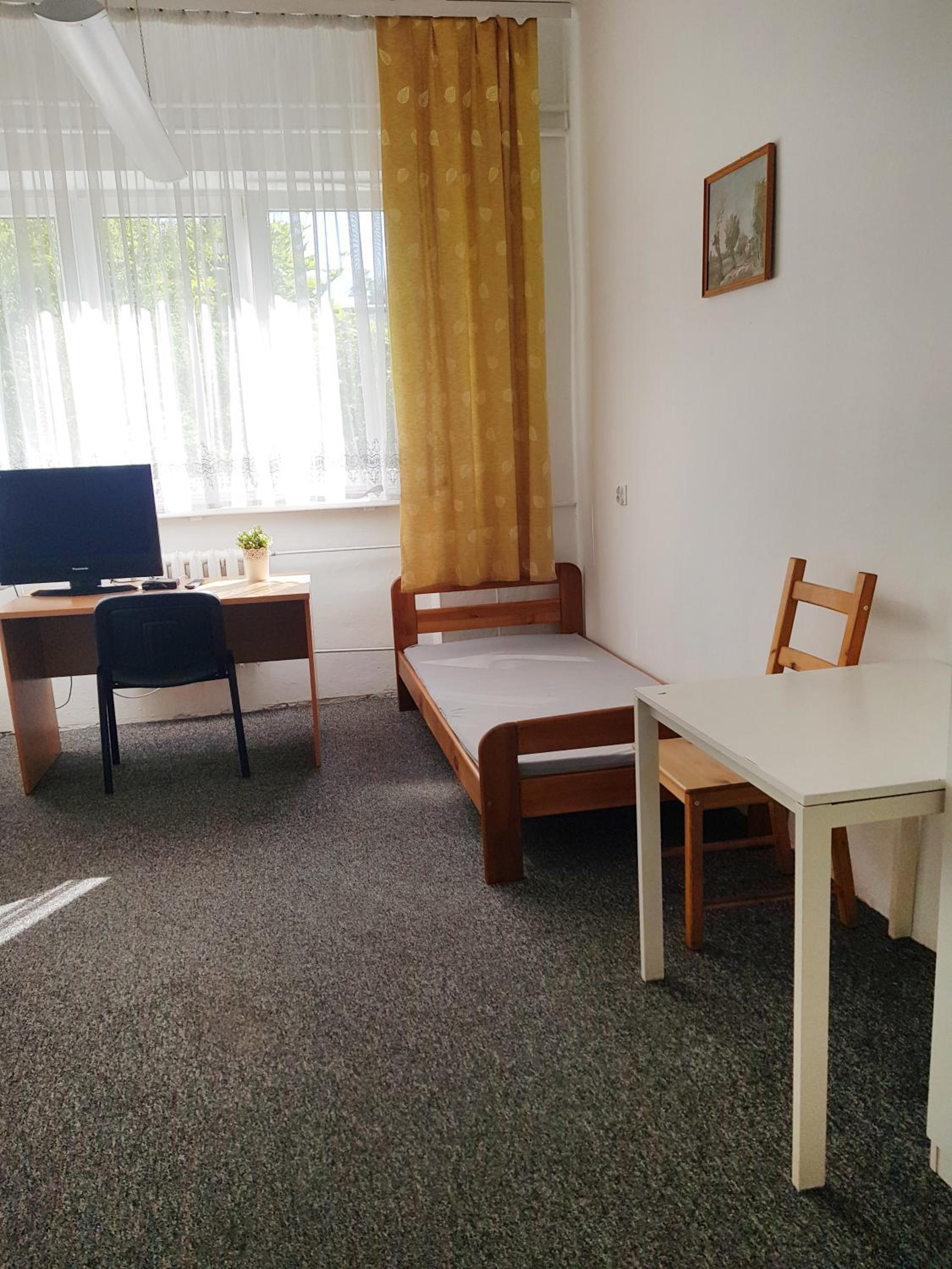 mHostel24
