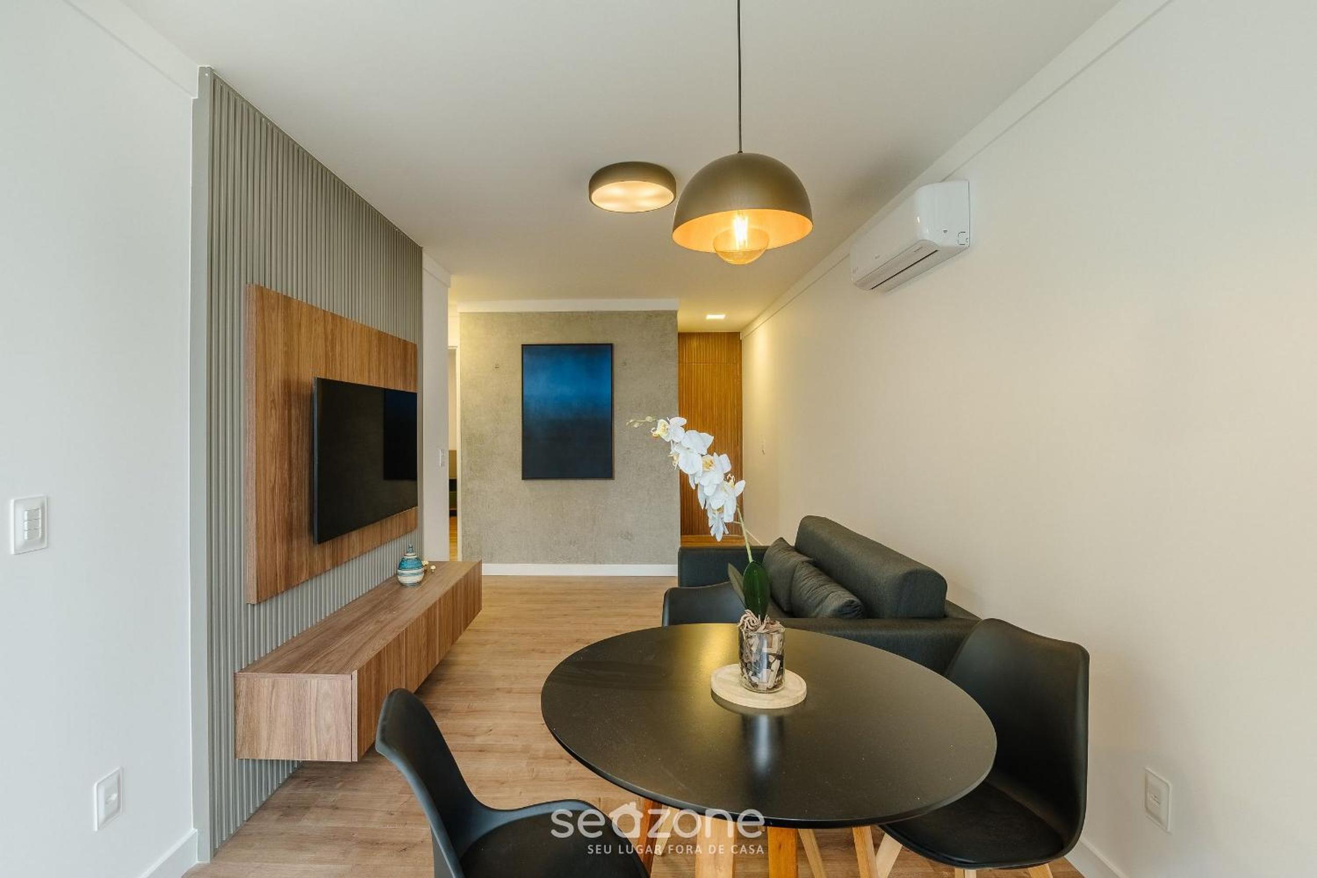 Building with New Apartments 300m from the Beach - EEP