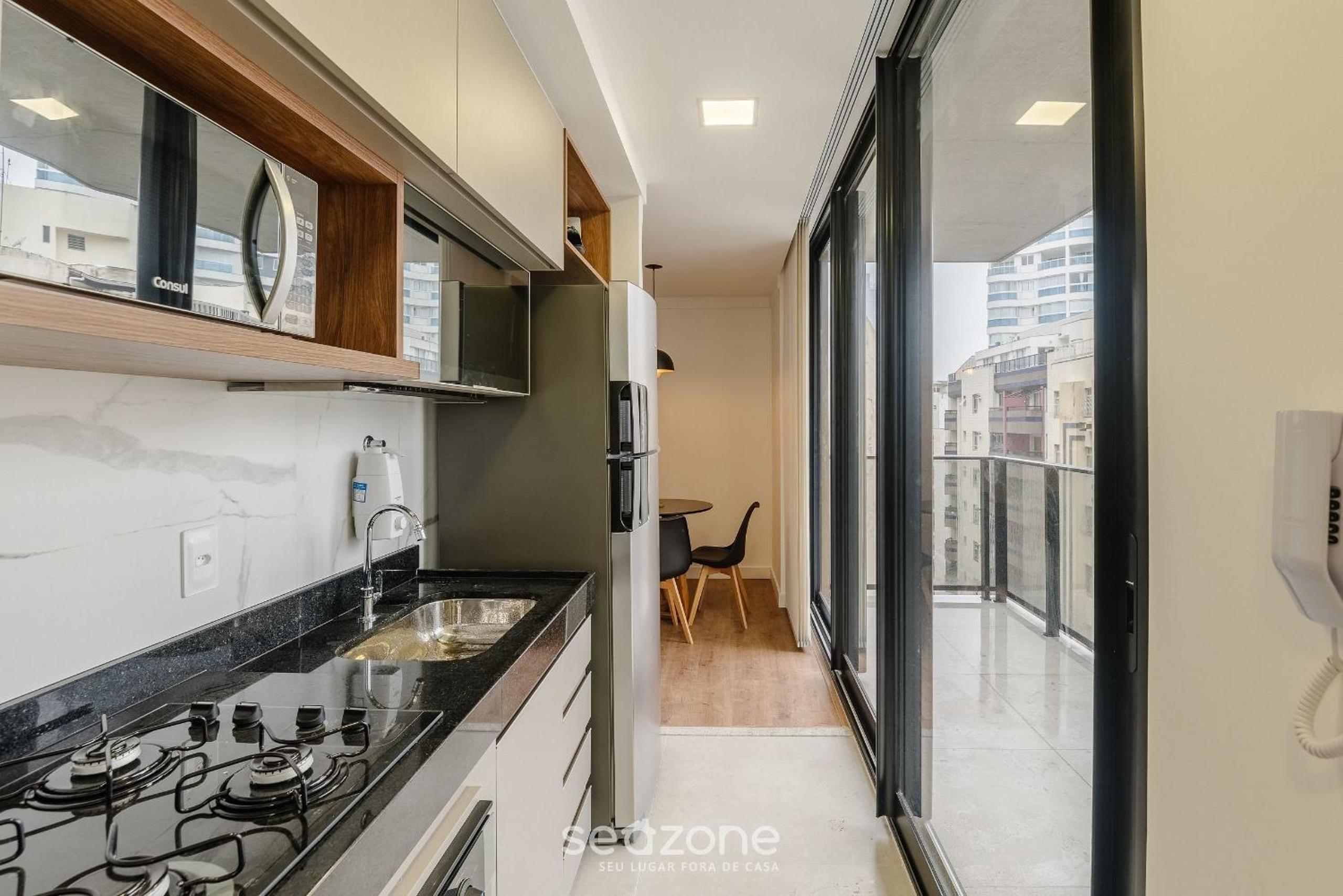 Building with New Apartments 300m from the Beach - EEP