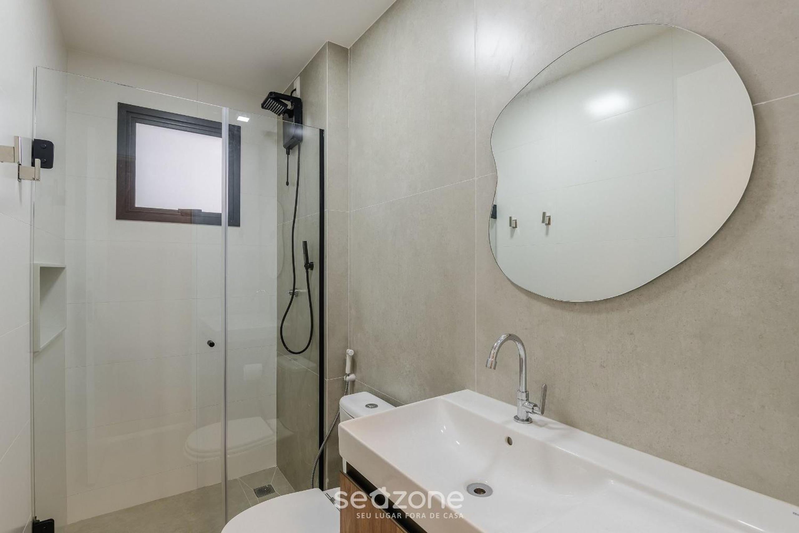 Building with New Apartments 300m from the Beach - EEP
