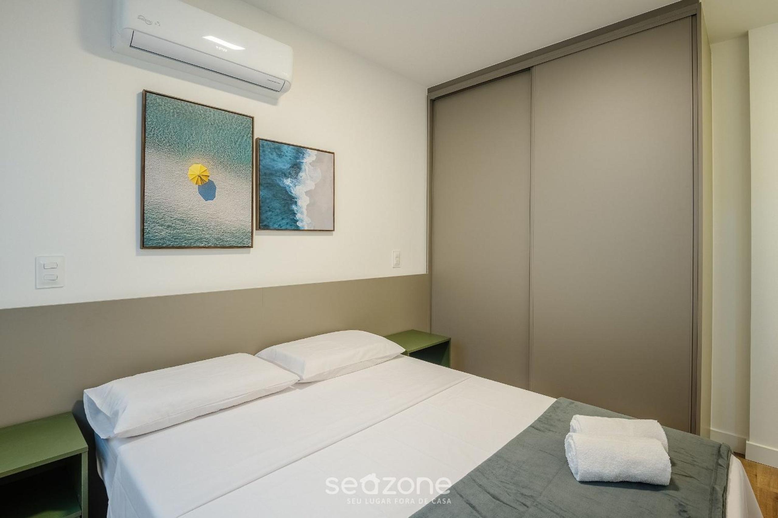 Building with New Apartments 300m from the Beach - EEP