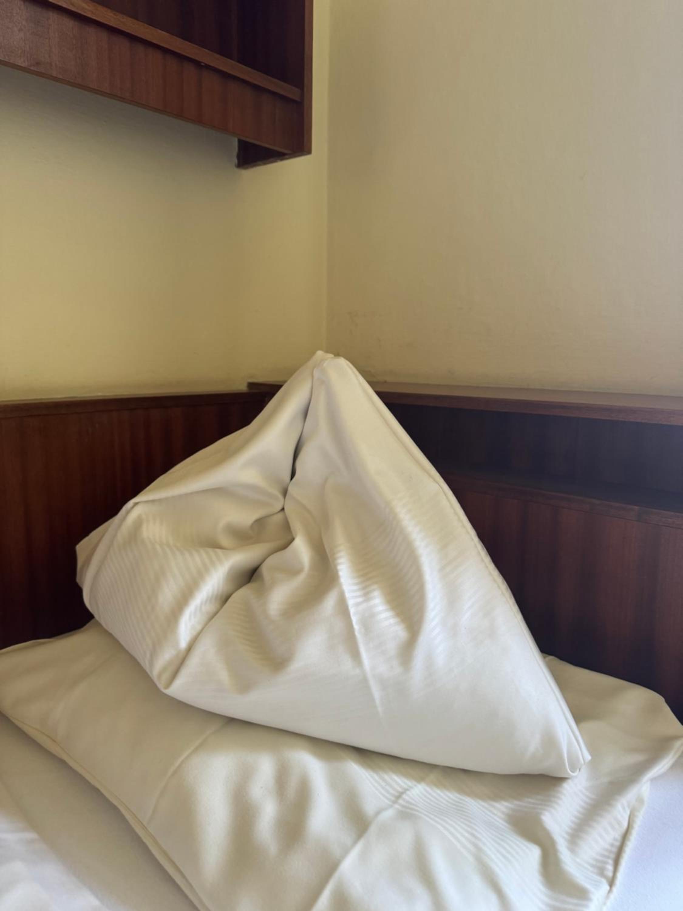 NUMBR25 - self service & low budget Hotel