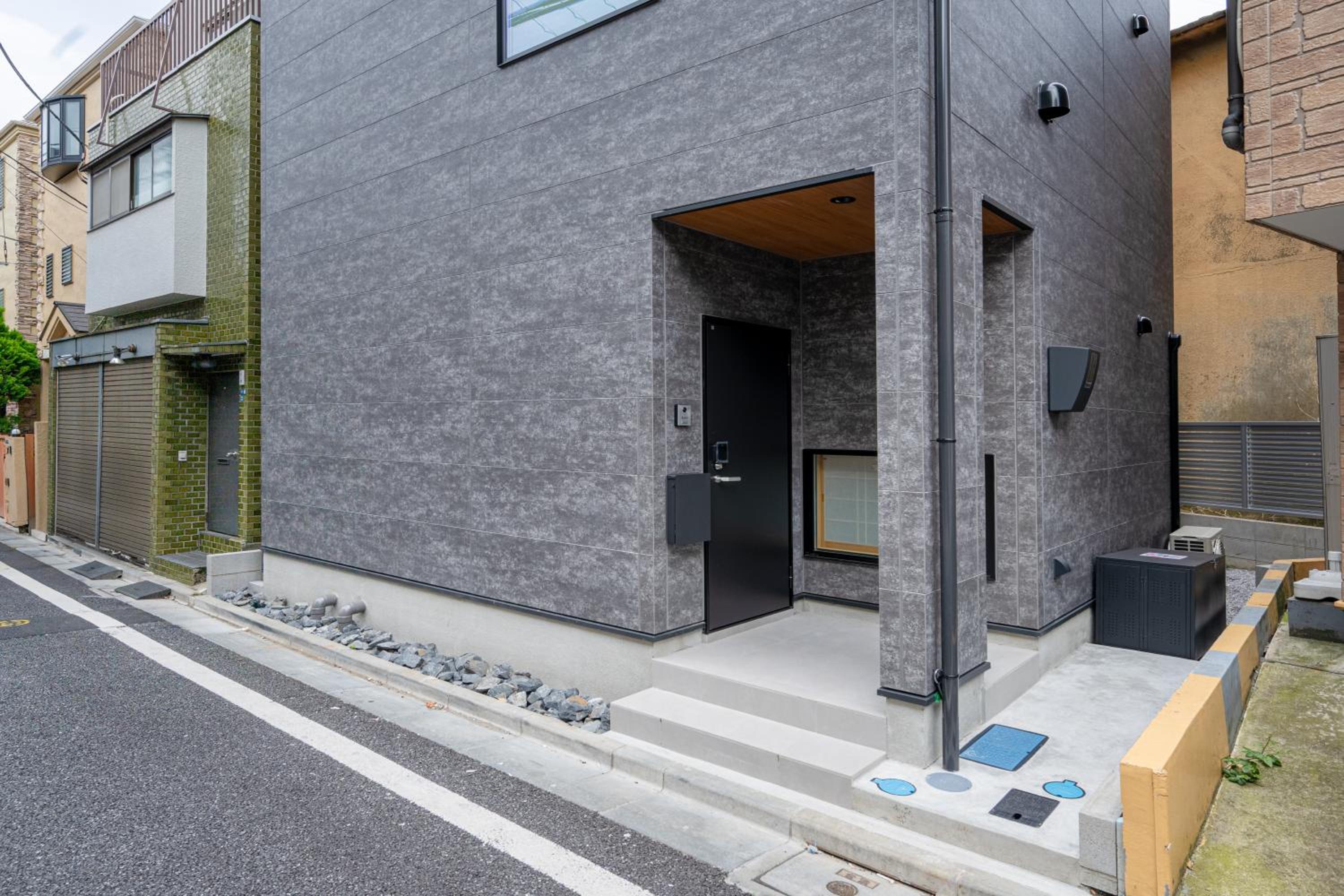 Tokyo Waseda Base