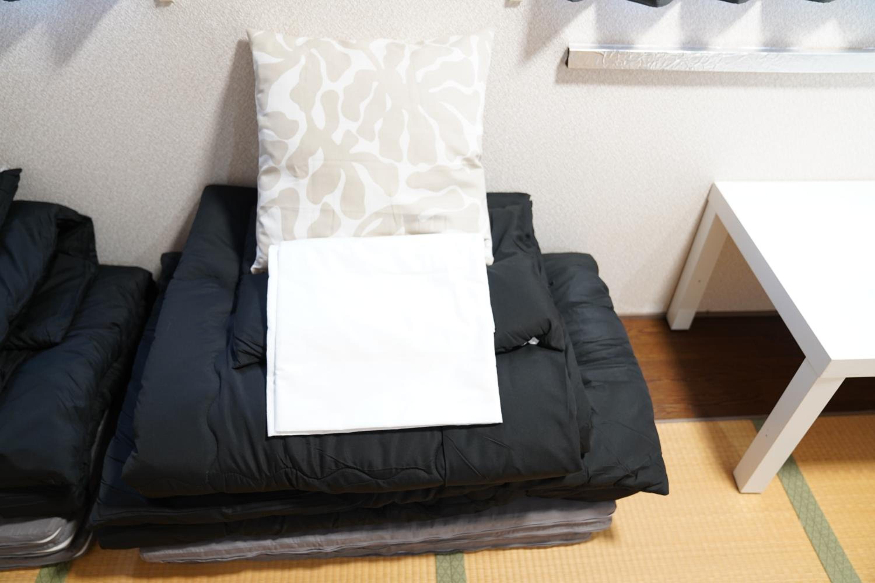 心斎橋難波関空直通Nambaminami Shin-Imamiya Ambers Hostel