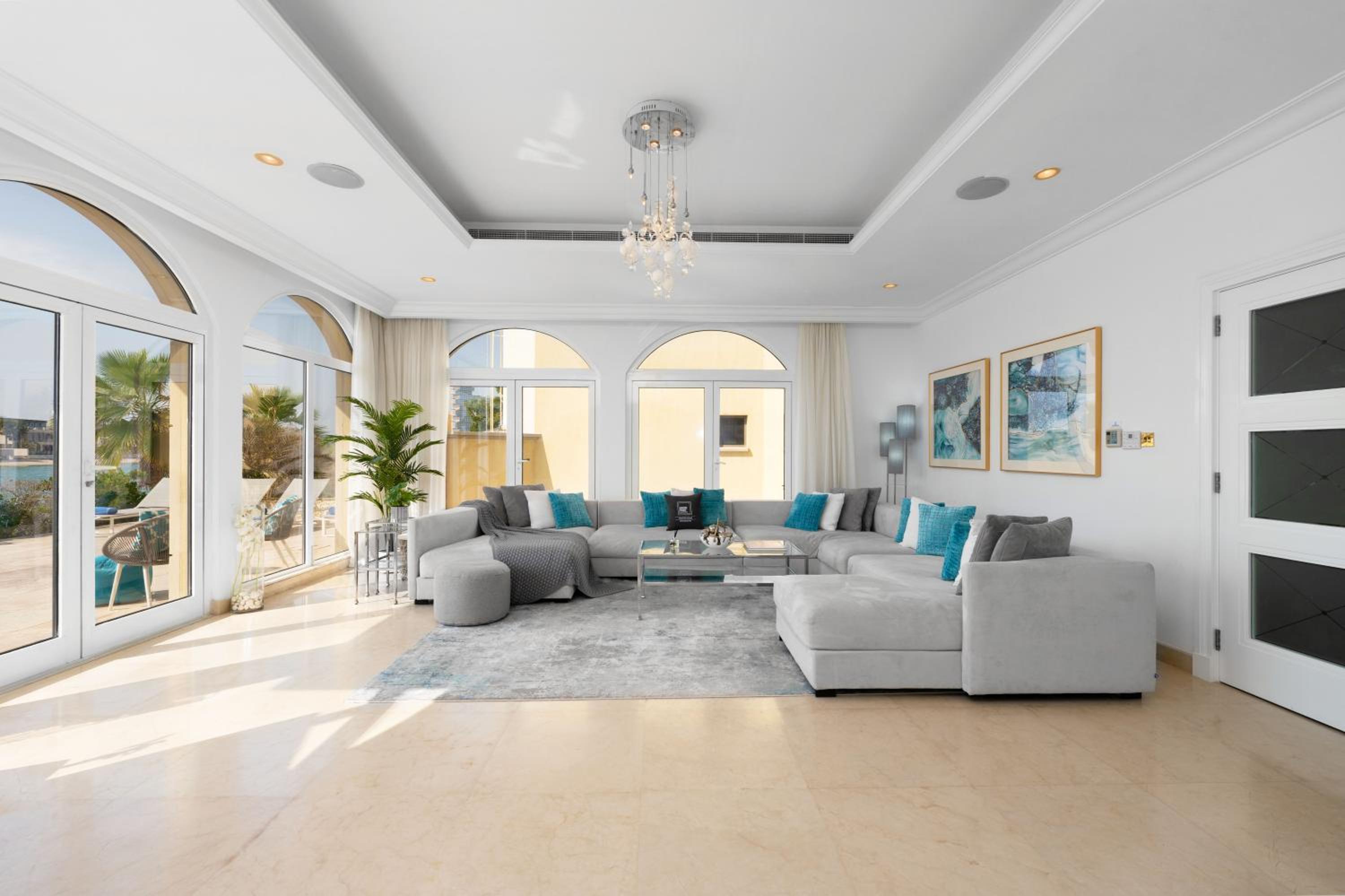 Maison Privee - Ultra-Luxury Villa with Private Pool & Beach on Palm