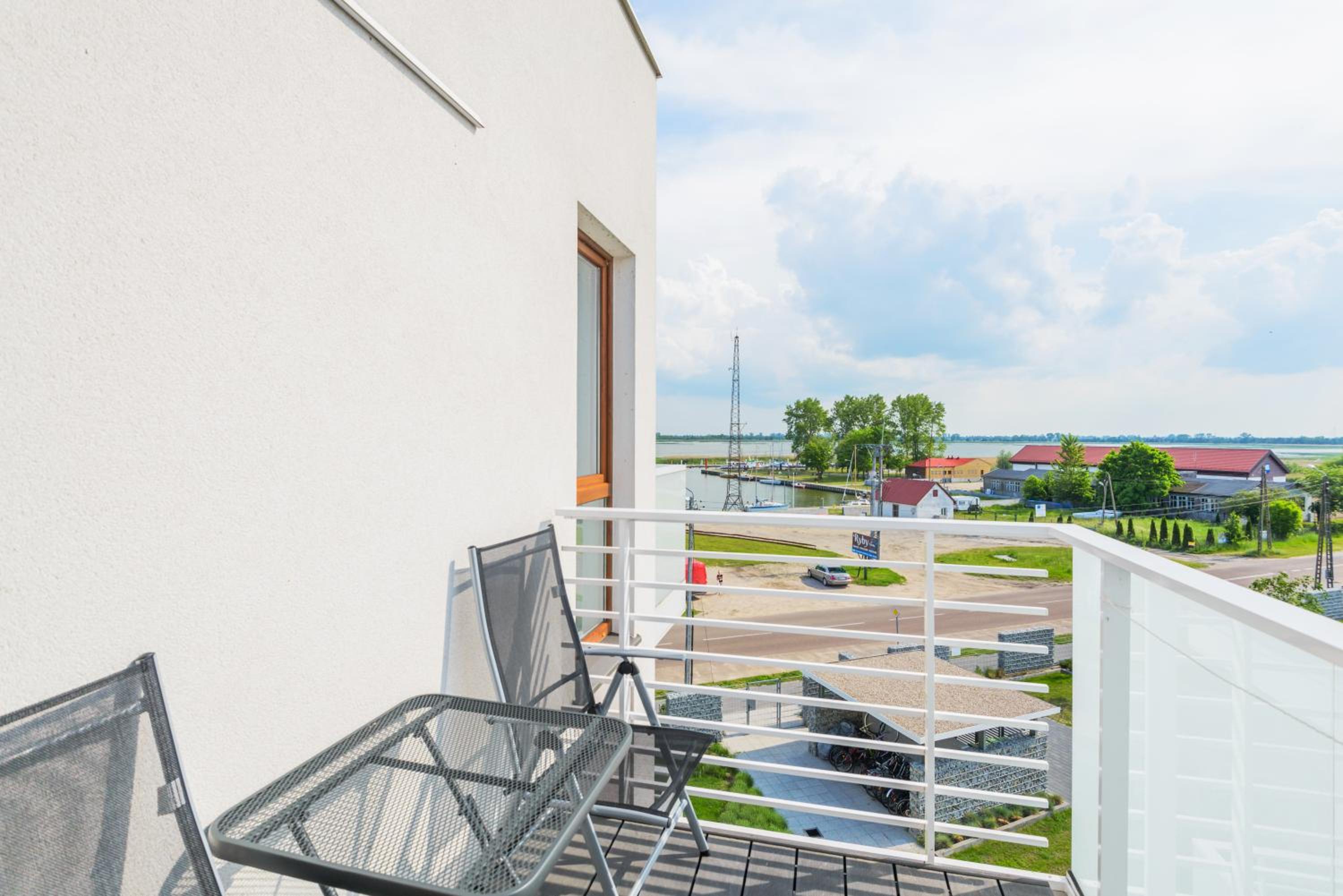 APARTAMENTY MIERZEJA - MARINA, Kąty Rybackie, 100 m od Zalewu Wiślanego, Bezpłatny Meleks