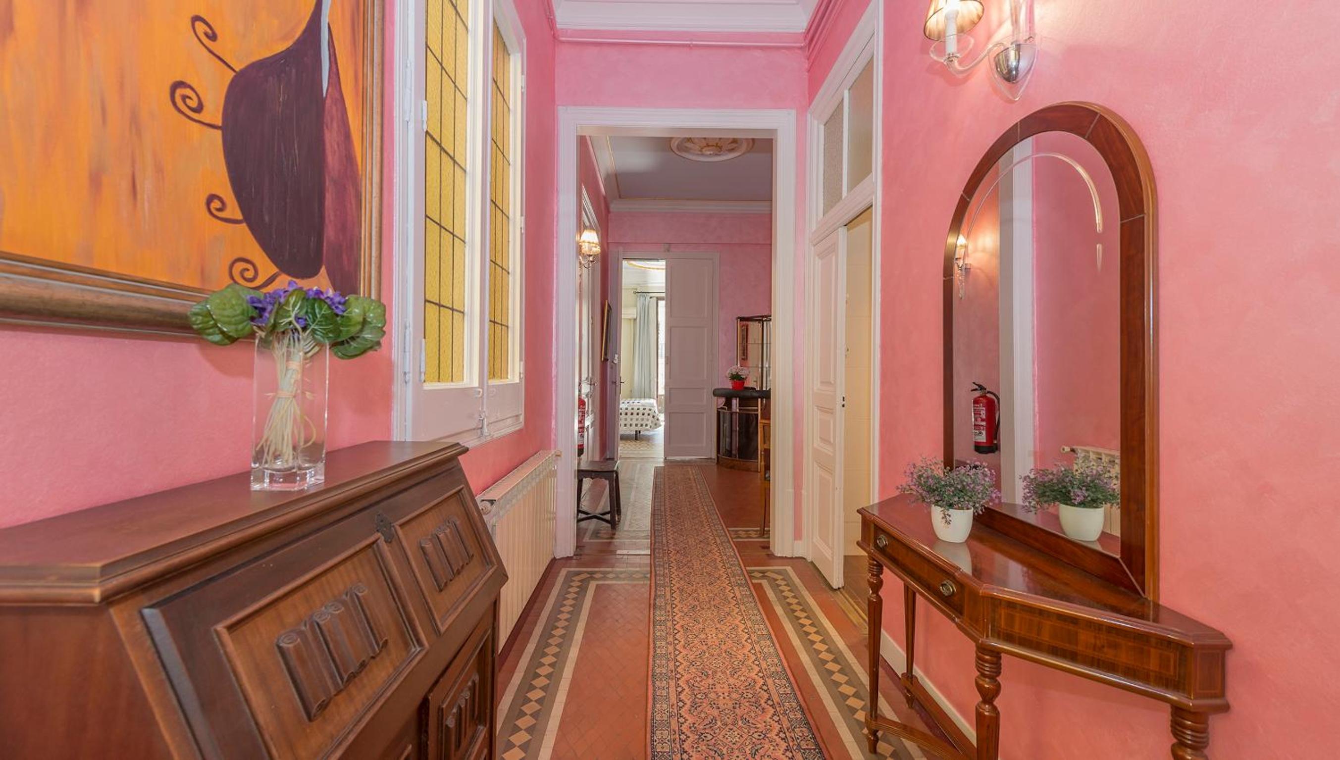 Hostal Girona