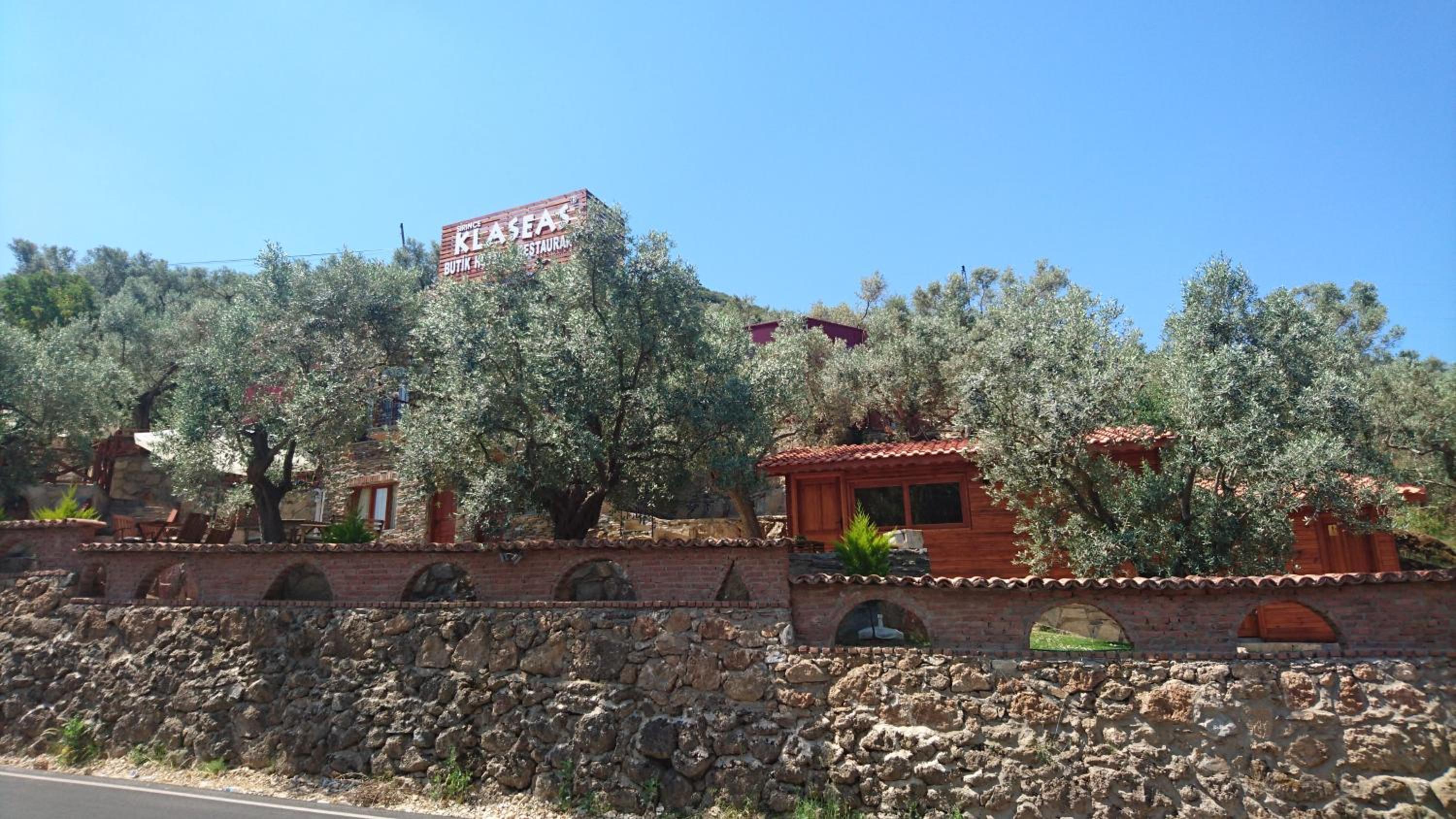 Photo 16