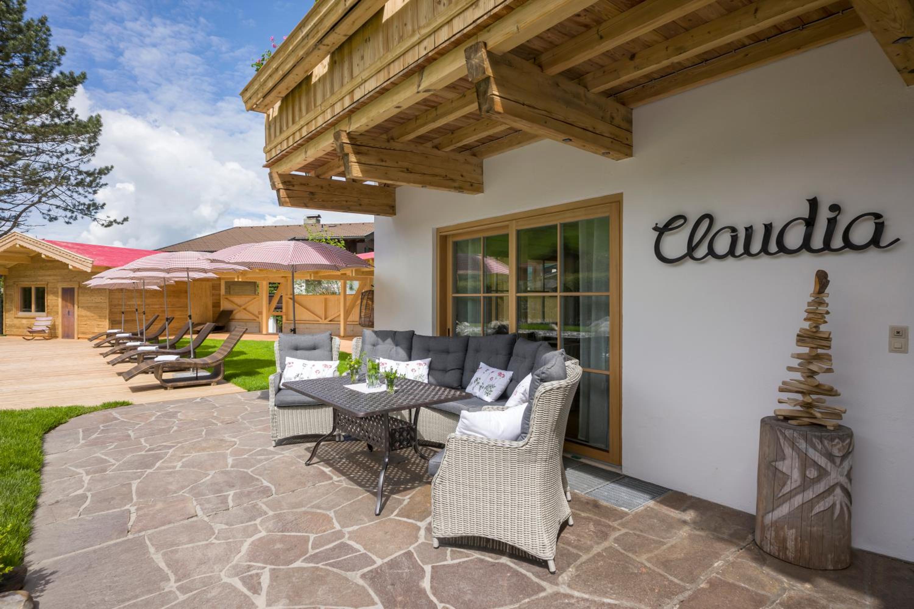 Flora - Das kleine Gartenhotel