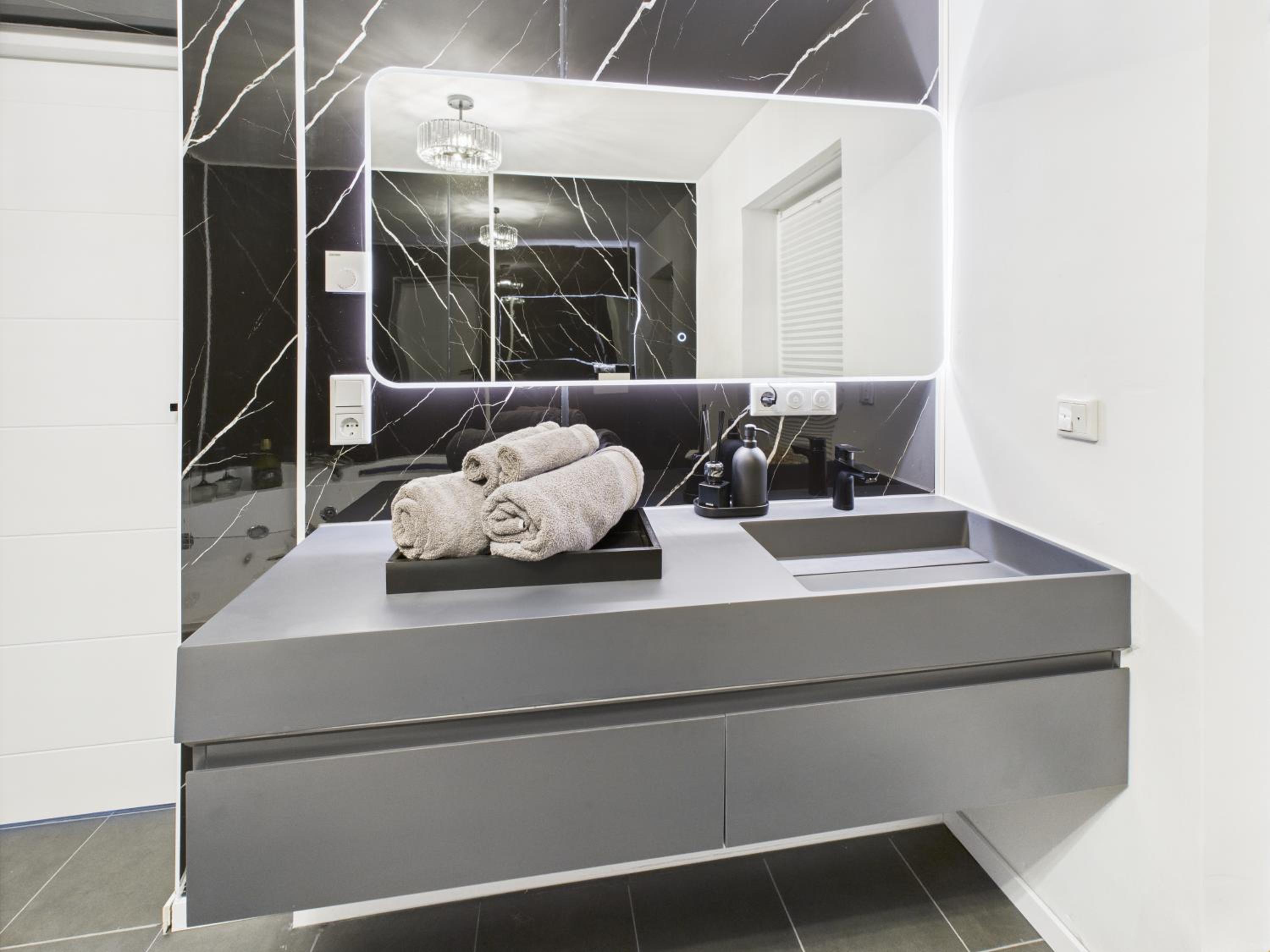 Loft and Living Private Spa am See mit Sauna und Whirlpool