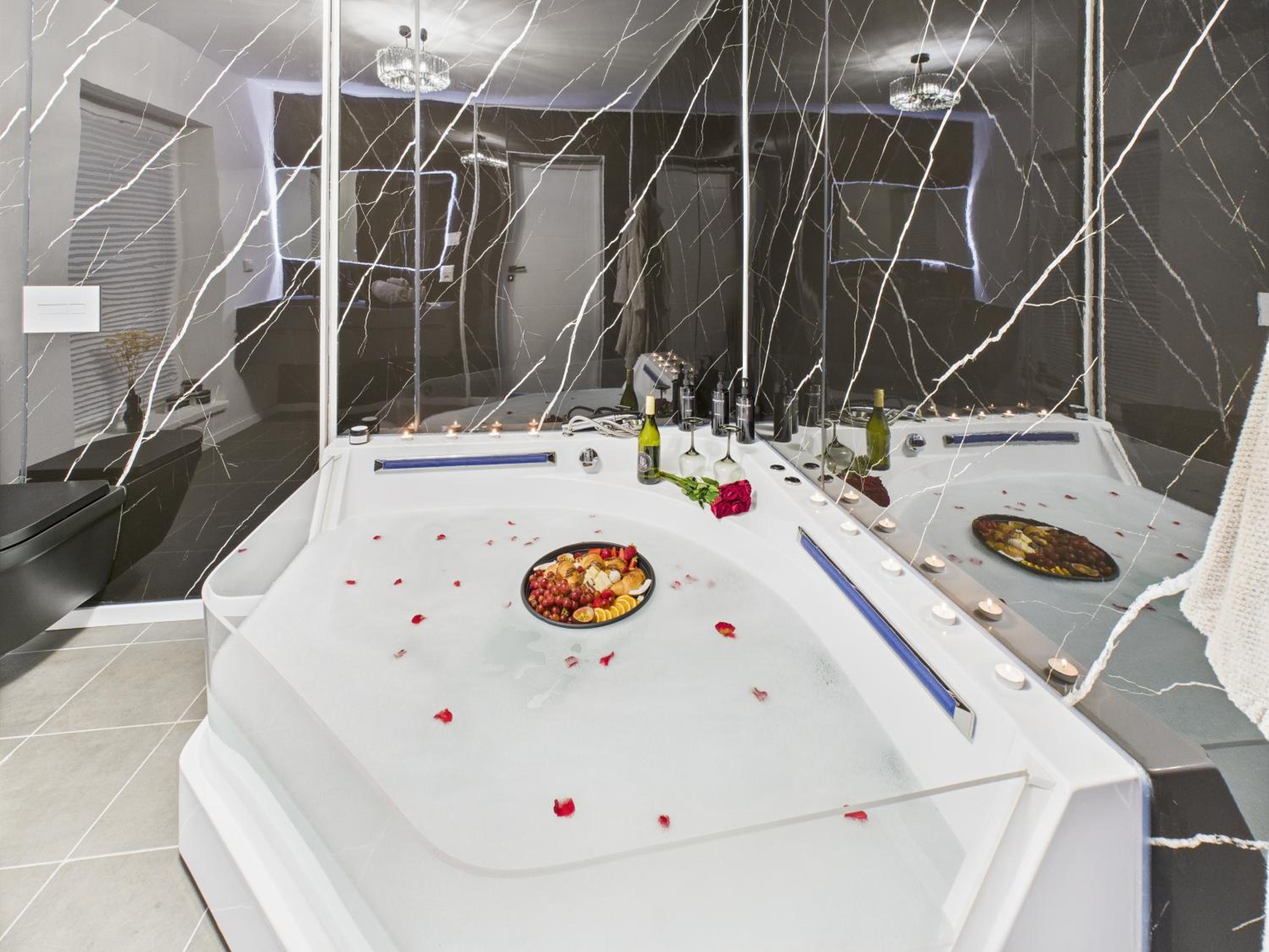 Loft and Living Private Spa am See mit Sauna und Whirlpool