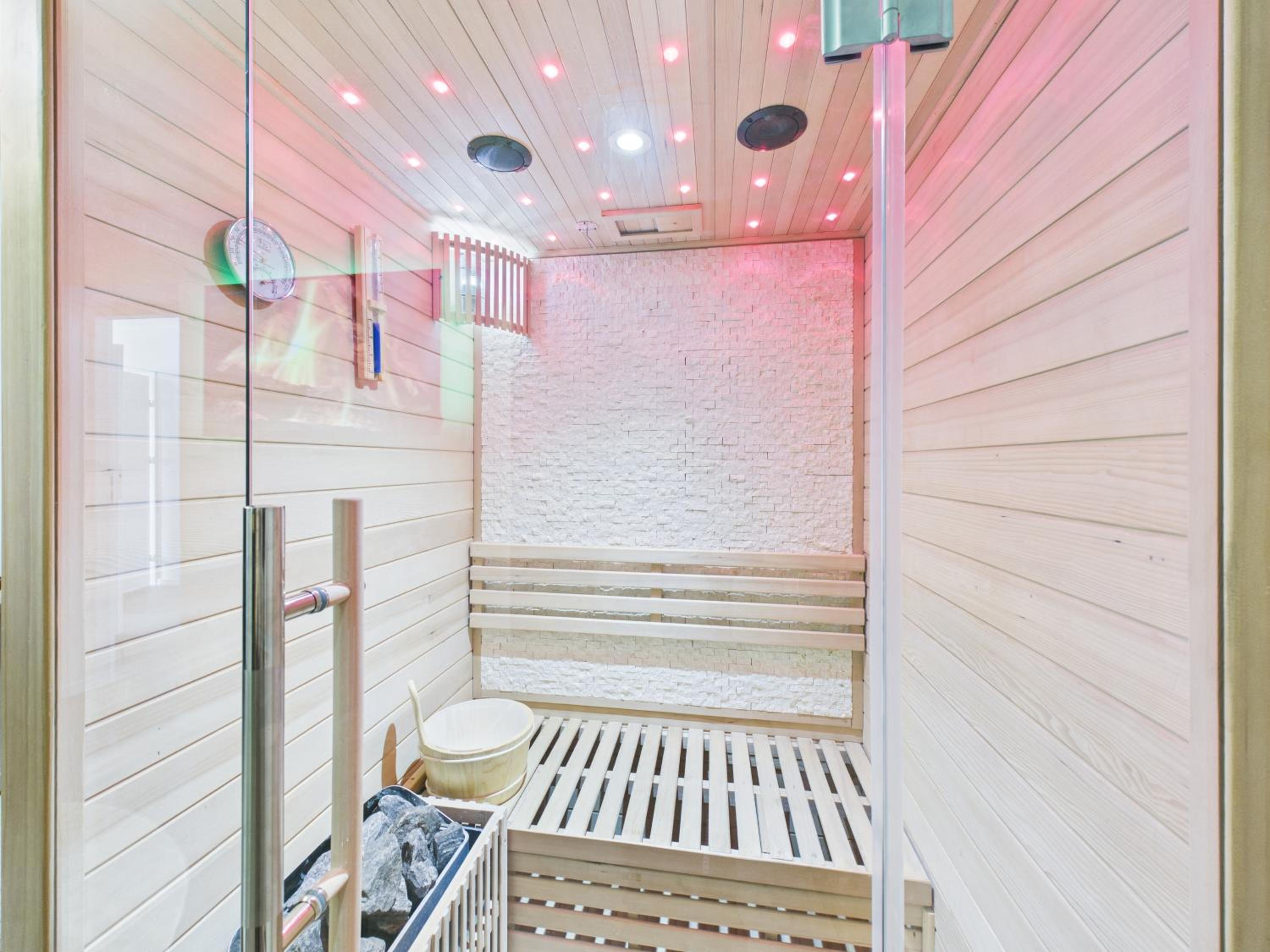 Loft and Living Private Spa am See mit Sauna und Whirlpool