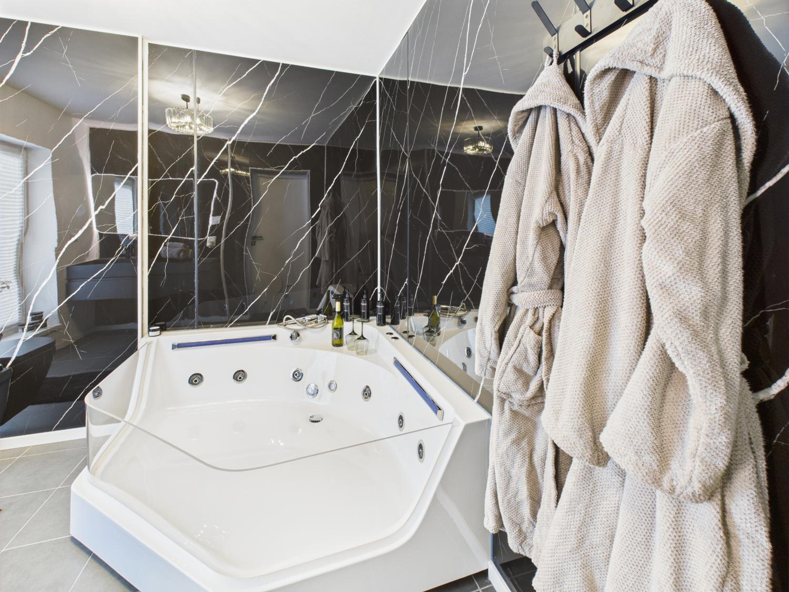 Loft and Living Private Spa am See mit Sauna und Whirlpool