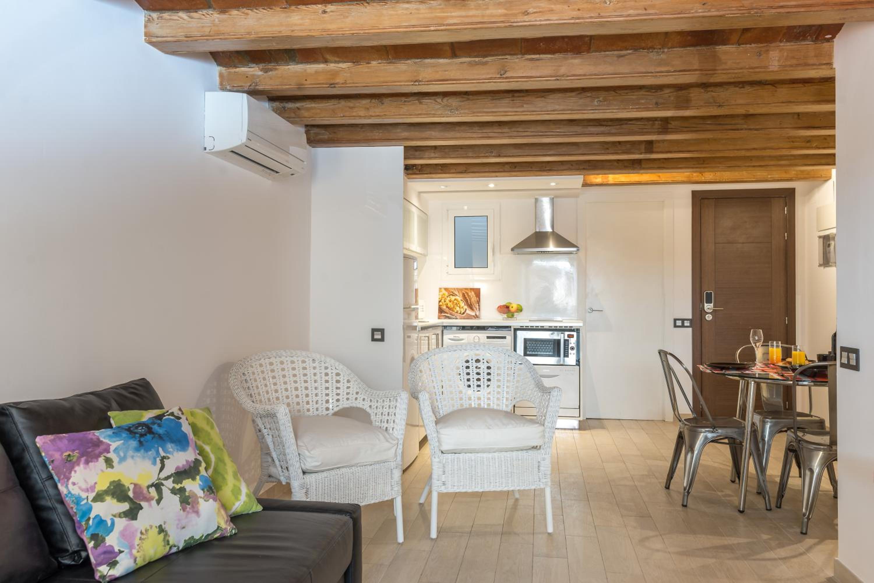 CITY CENTER TWO BEDROOMS APARTMENT, IN A 1870's FULL RENEWED BUILDING