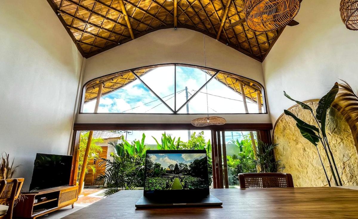 Viva la Vida Villa 2 - 2BR Villa in Kerobokan