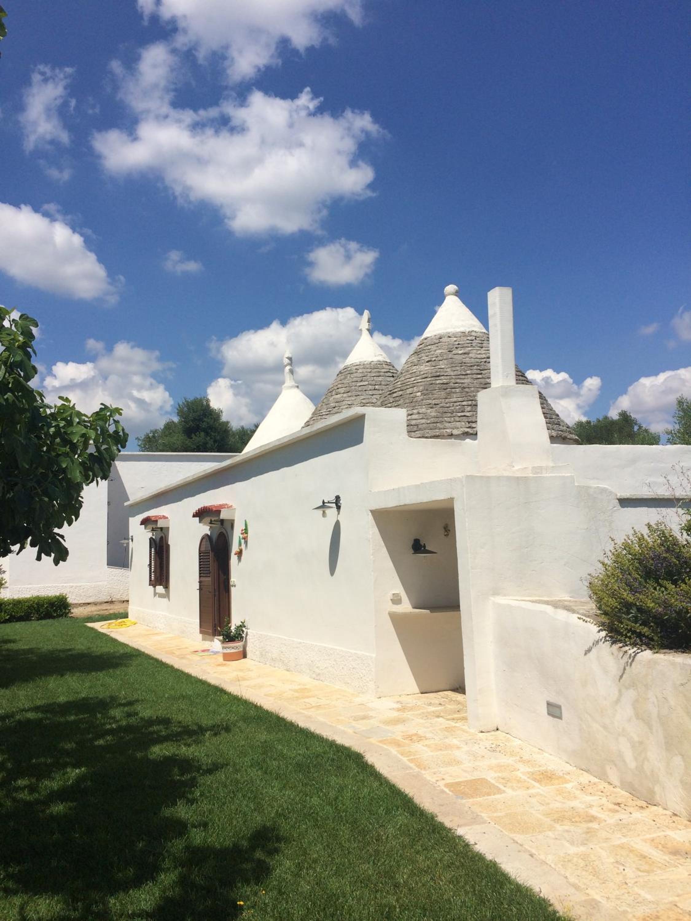 TRULLO del CAVALIERE delle GRAVINE view 2