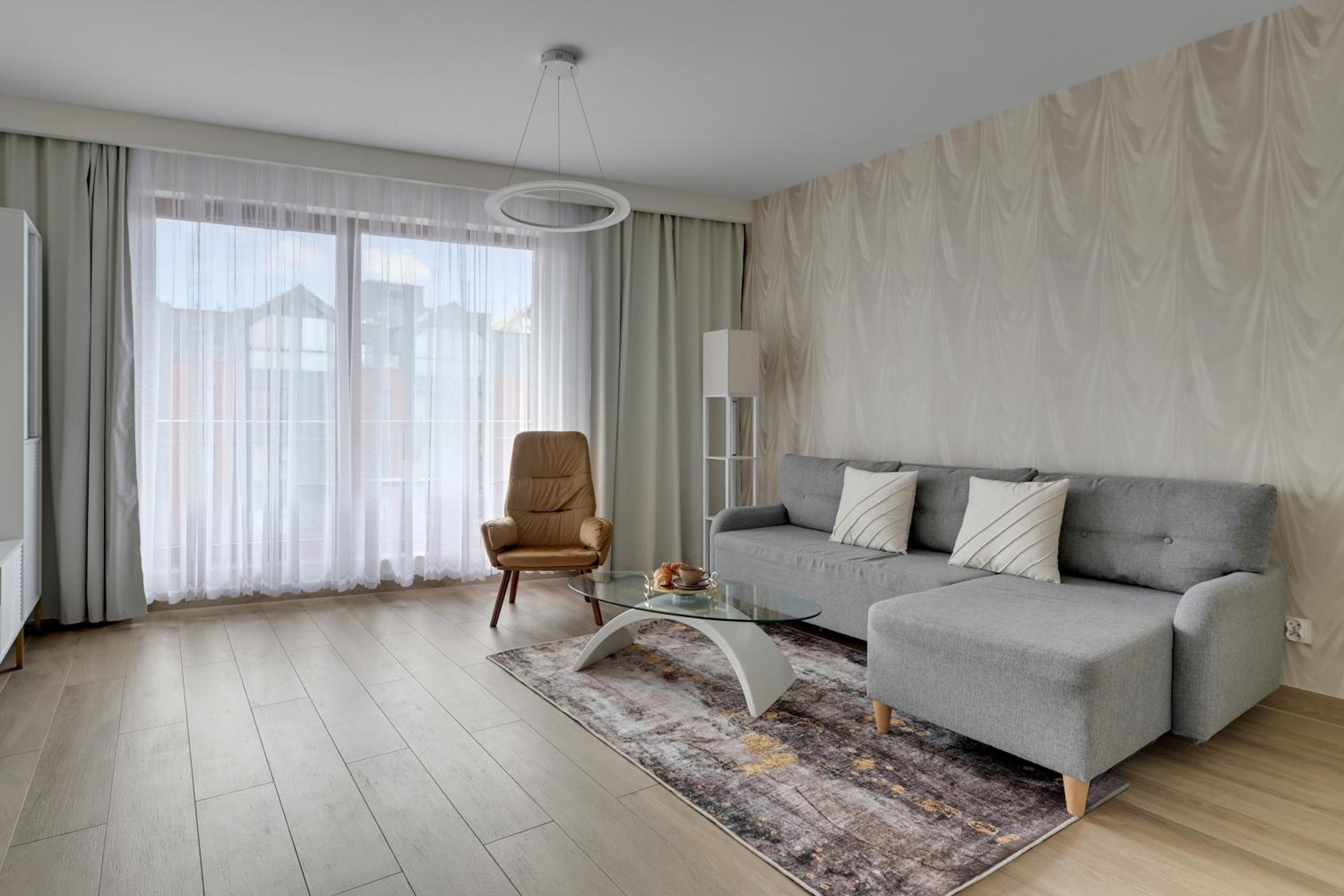 Waterlane Island - Riverview Pool, SPA & Gym by Downtown Apartments