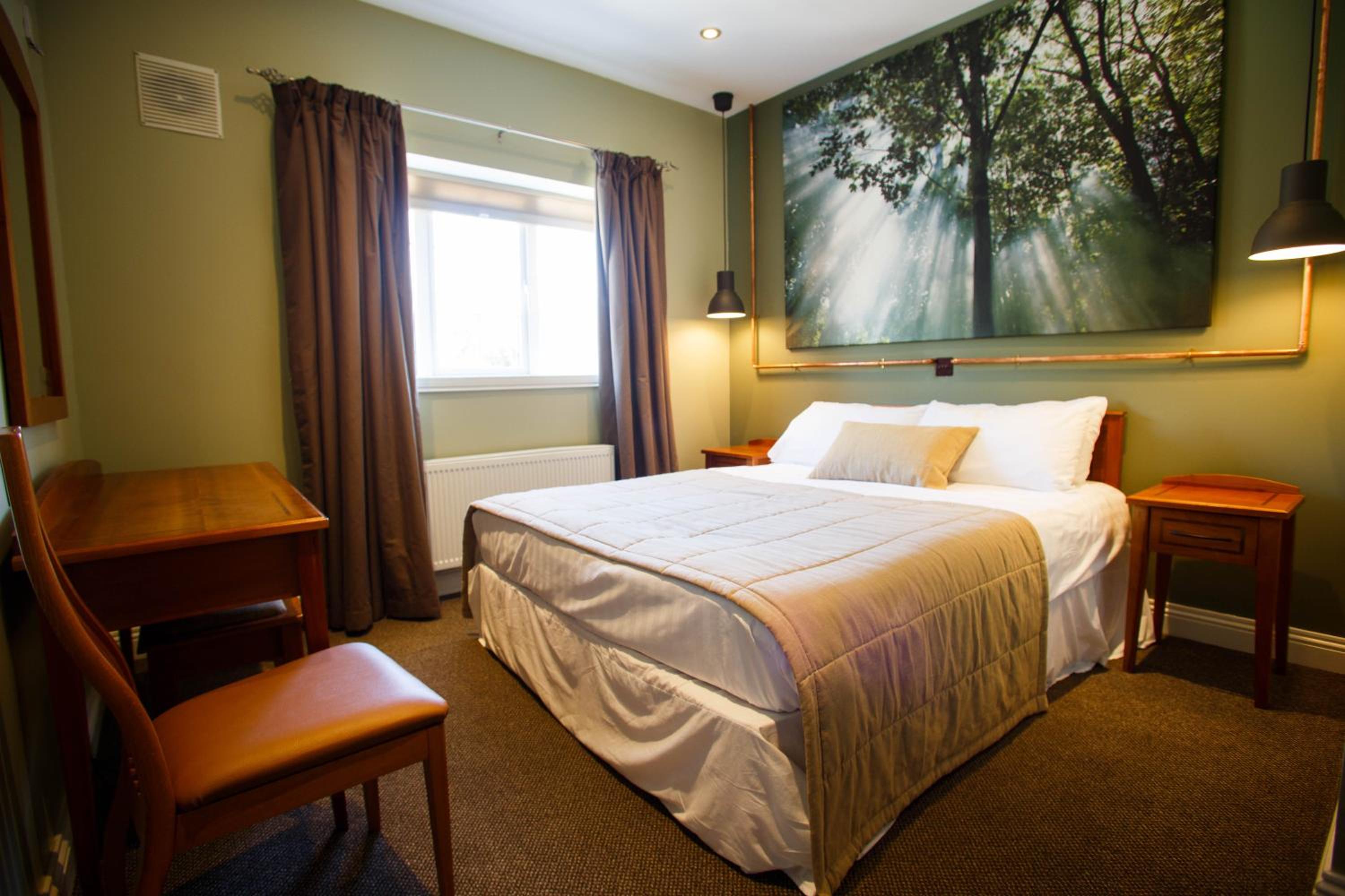 Giltraps Townhouse & Glamping view 5