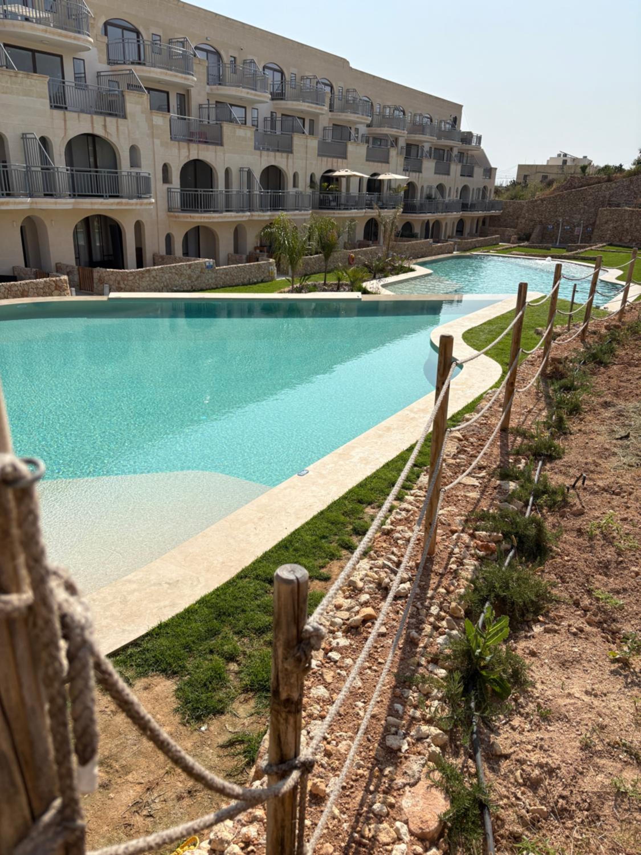 Luxury 3 Bed Apartment with Large Outdoor Pools and Gardens