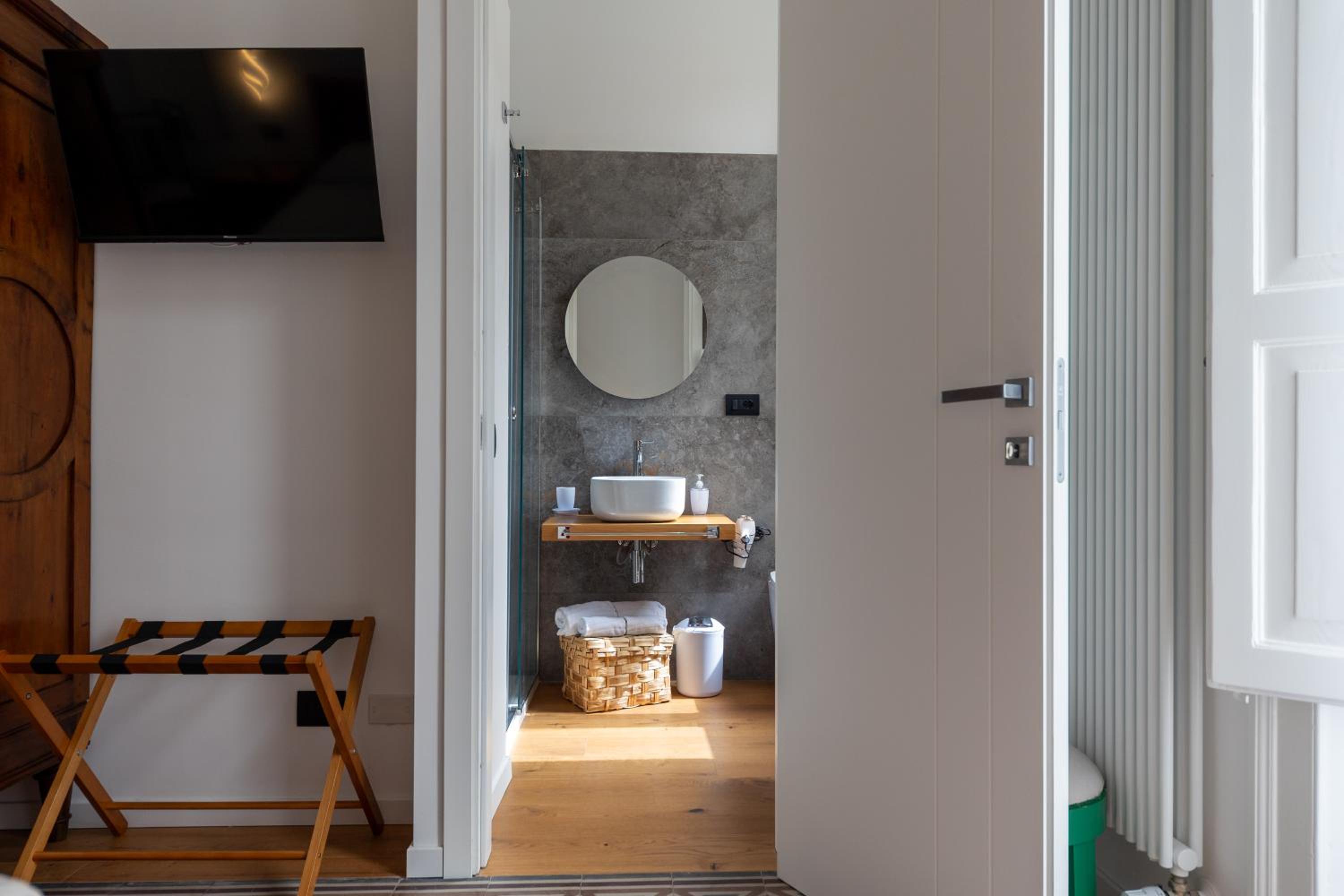 Suite Roccamare - Comfort d'Epoca e Vista da Sogno nel Cuore di Cefalù by CEFALU BIZ