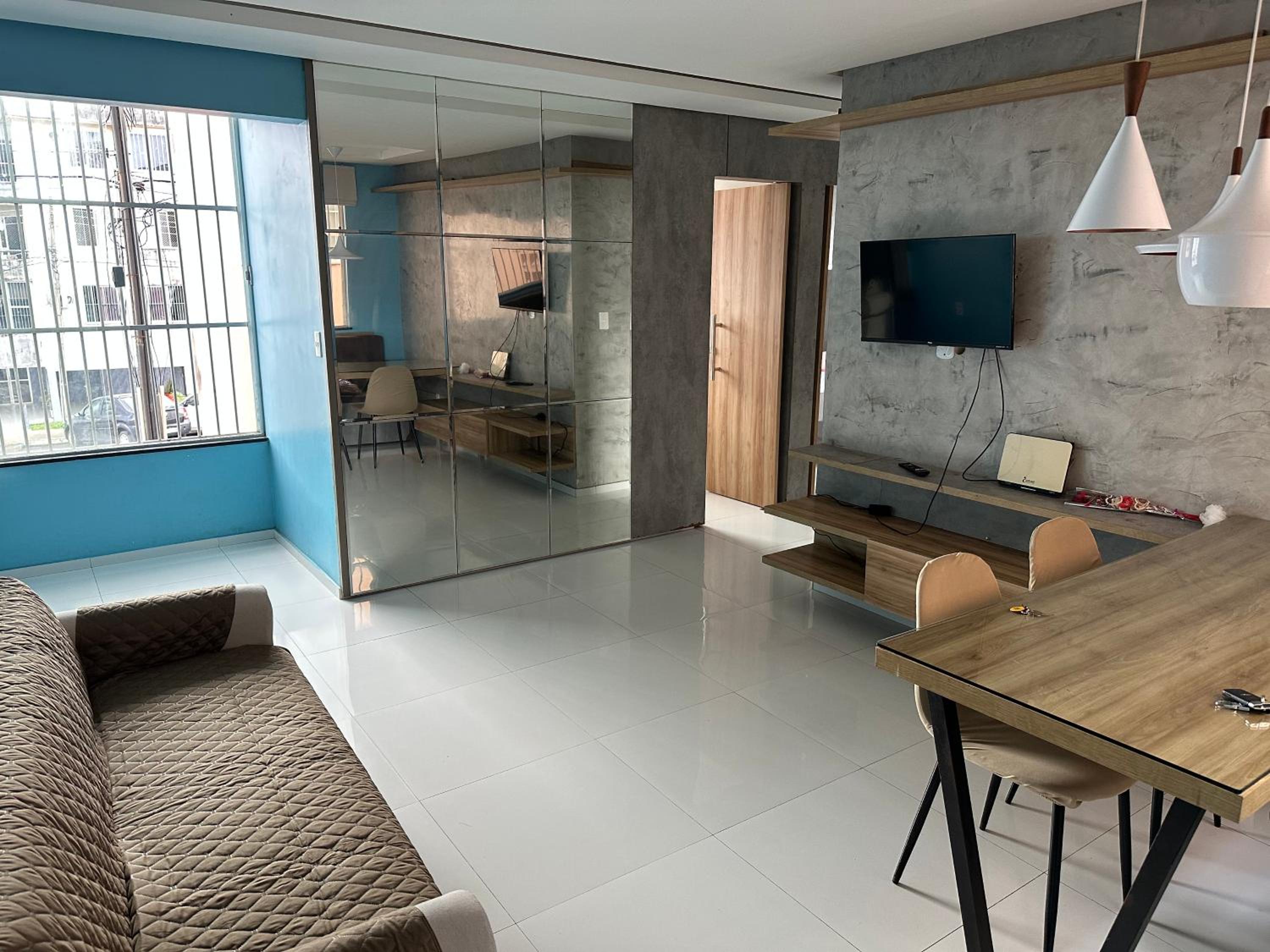 Apartamento moderno e bem localizado